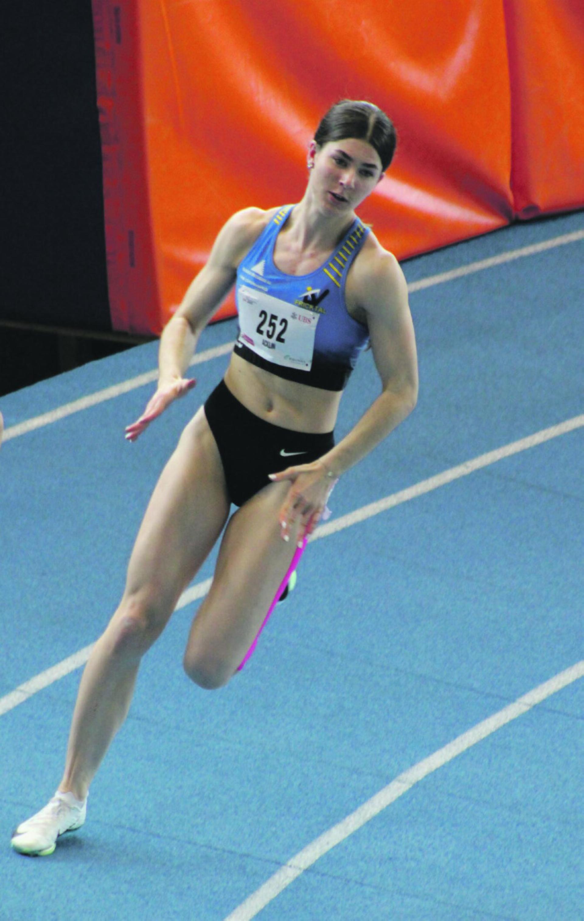 Gold für Lucia Acklin