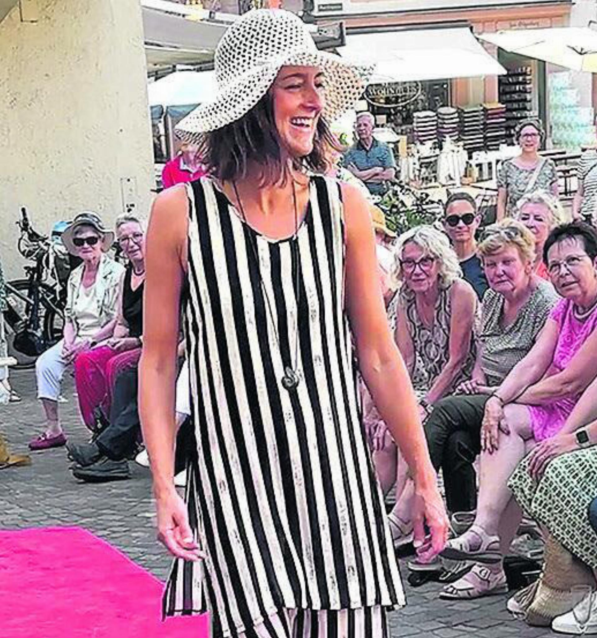 Prosecco und ganz viel Mode