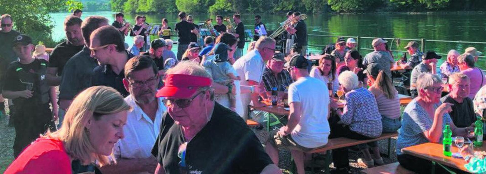 VON MUMPF ANS ANDERE UFER
