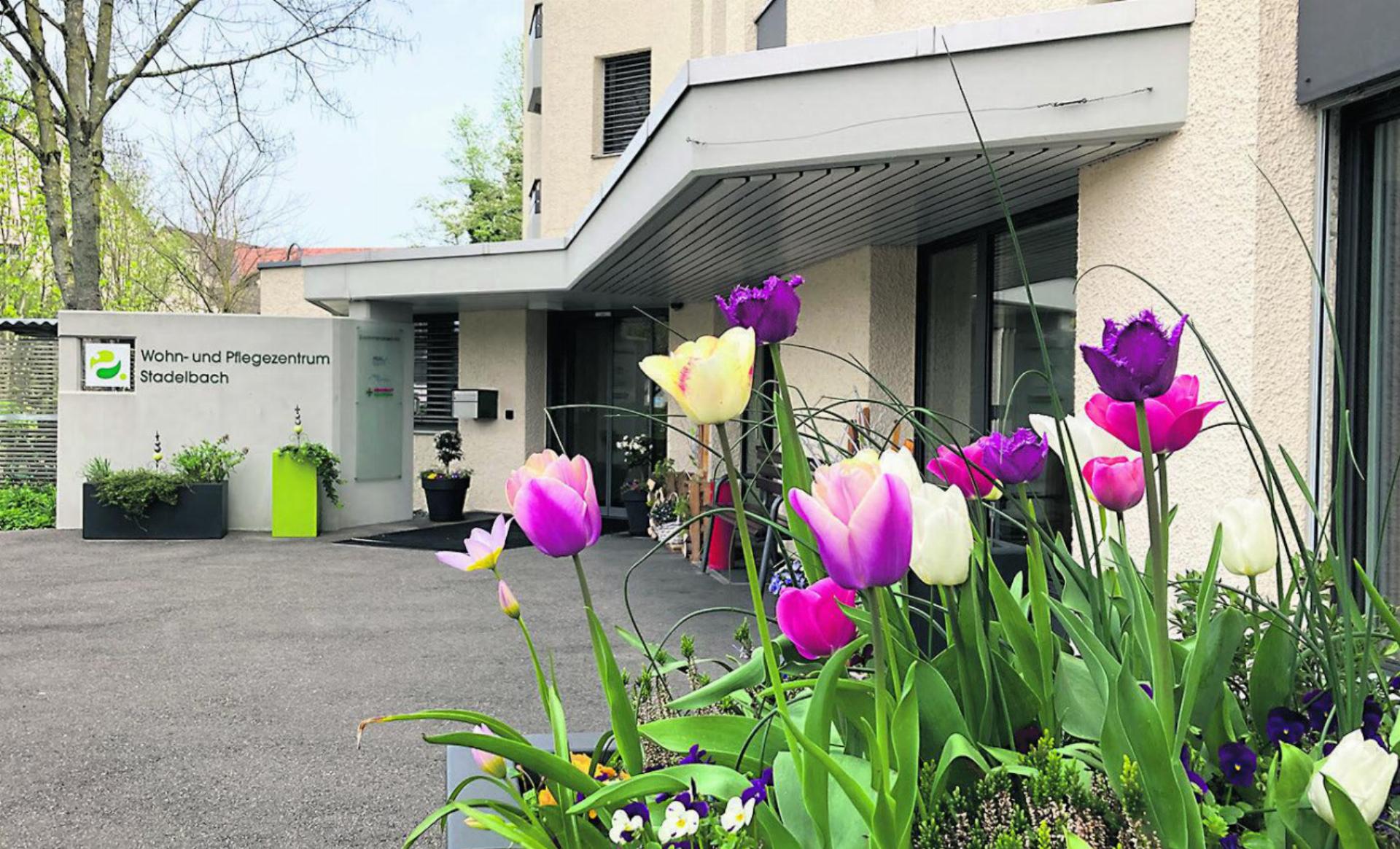Frühlingserwachen in vielerlei Hinsicht: das Wohn- und Pflegezentrum Stadelbach in Möhlin. Foto: Ronny Wittenwiler