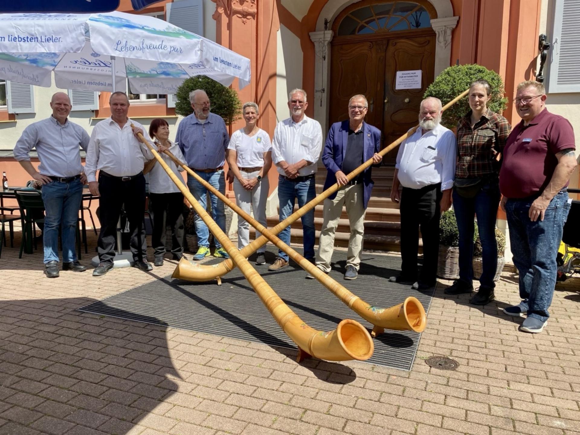Kunsthandwerker-Markt auf Schloss Beuggen feierlich eröffnet