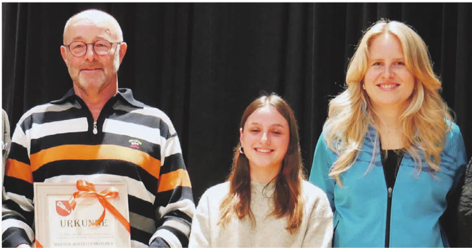 Stein ehrt drei Sportler - Das Bild wird blockiert. – Möglicherweise durch einen aktiven Adblocker.