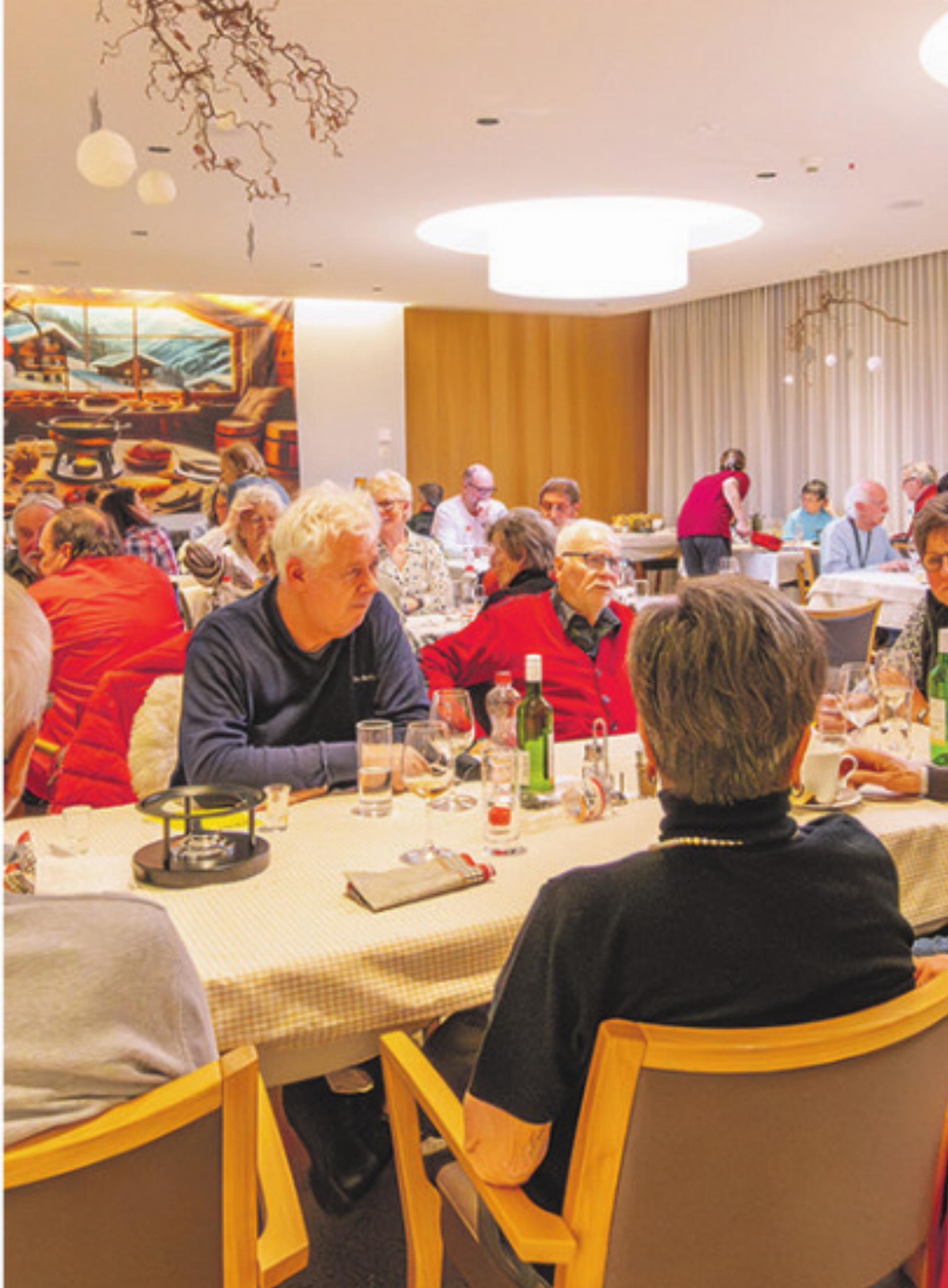 Tubetänzige Fondue-Stubete - Das Bild wird blockiert. – Möglicherweise durch einen aktiven Adblocker.