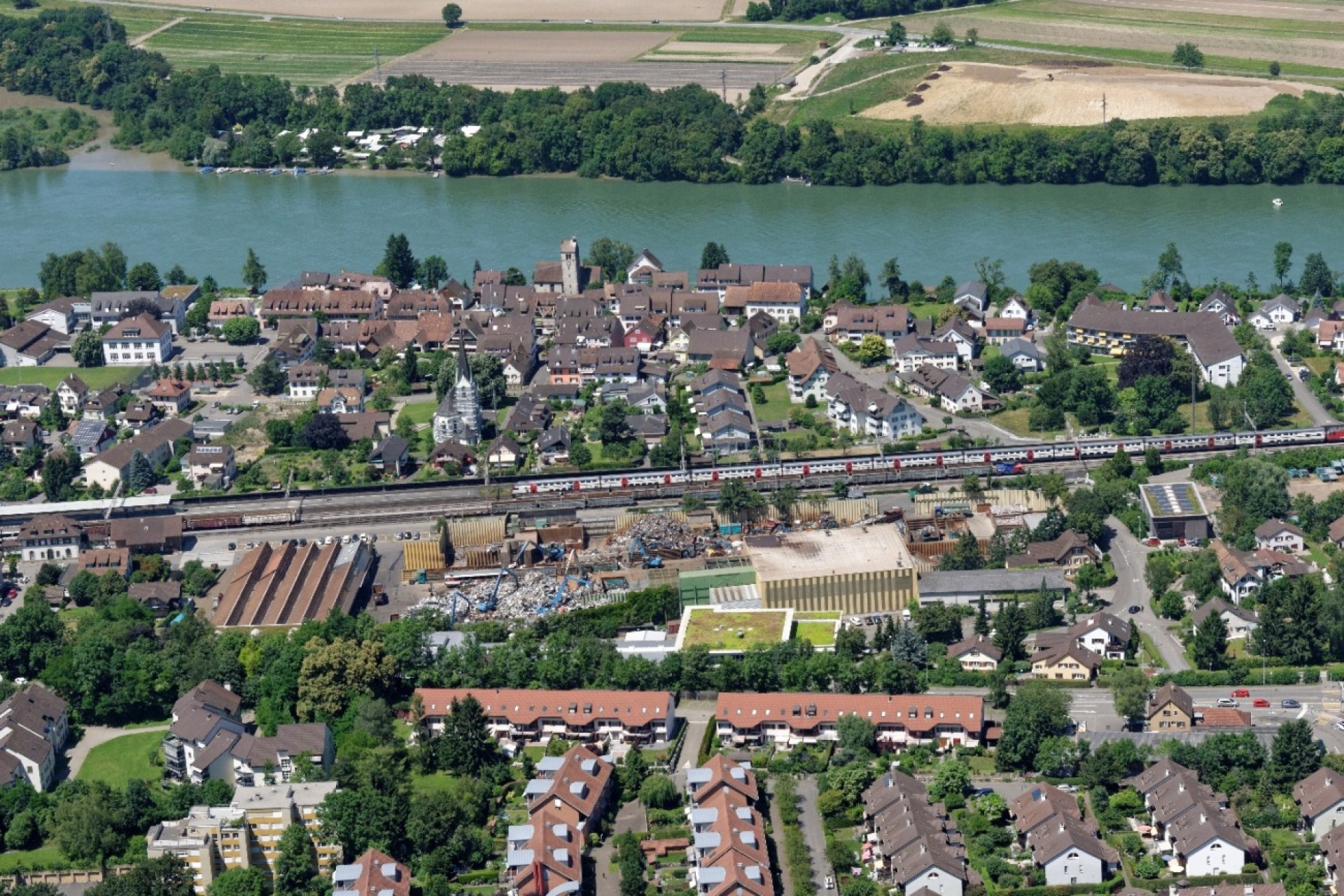 Kaiseraugster lehnen Bahnhofszone auch an der Urne ab