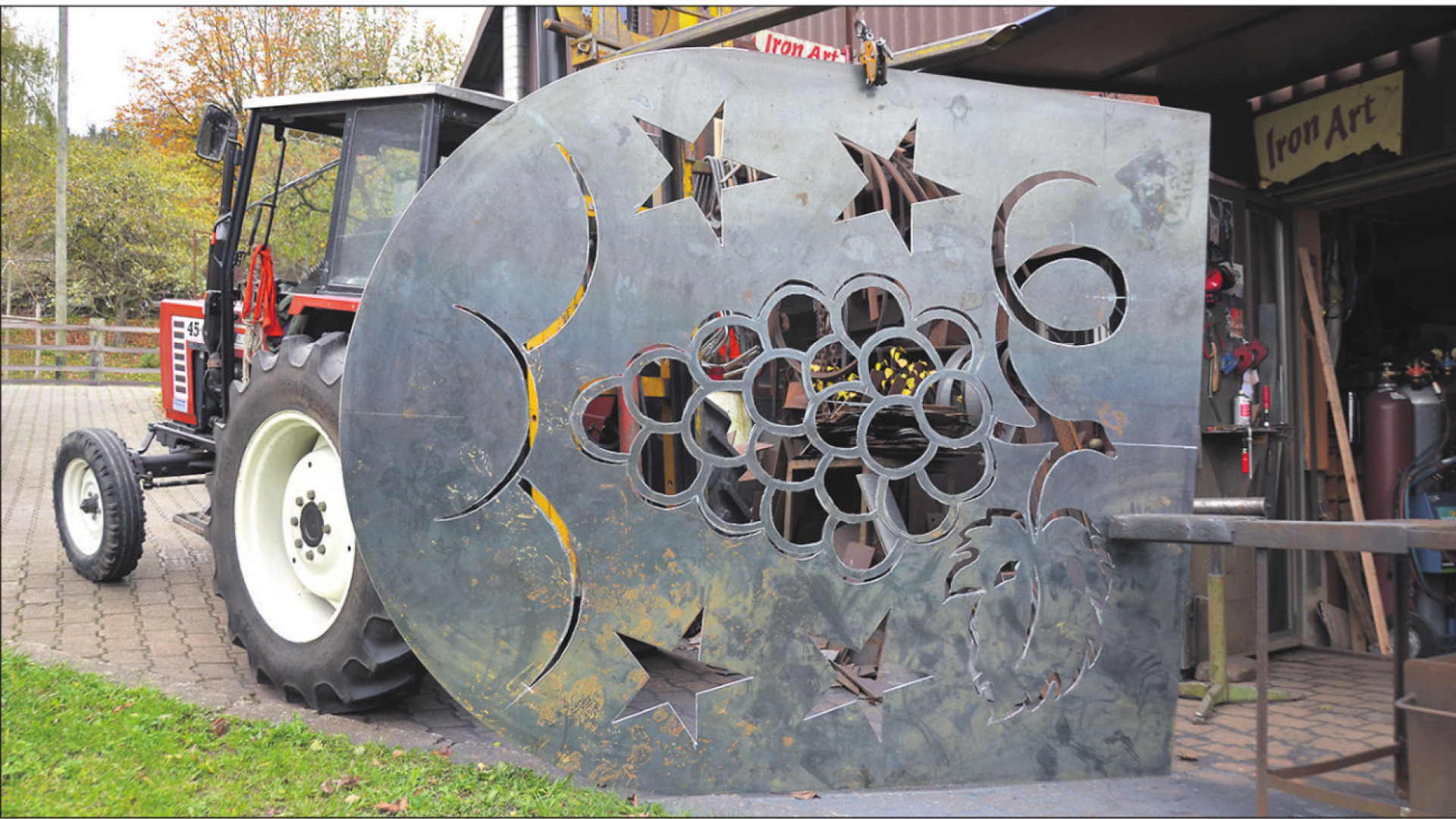 Ein Denkmal für den Stechpälmer - Das Bild wird blockiert. – Möglicherweise durch einen aktiven Adblocker.