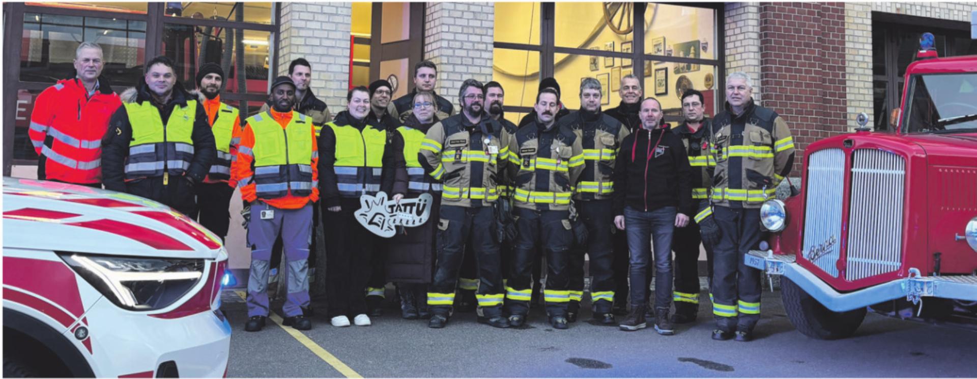 Schlüsselübergabe im Feldschlösschen - Das Bild wird blockiert. – Möglicherweise durch einen aktiven Adblocker.