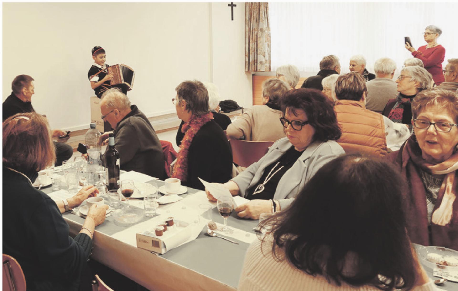 MIT VOLLGAS IN DEN NACHMITTAG - Das Bild wird blockiert. – Möglicherweise durch einen aktiven Adblocker.