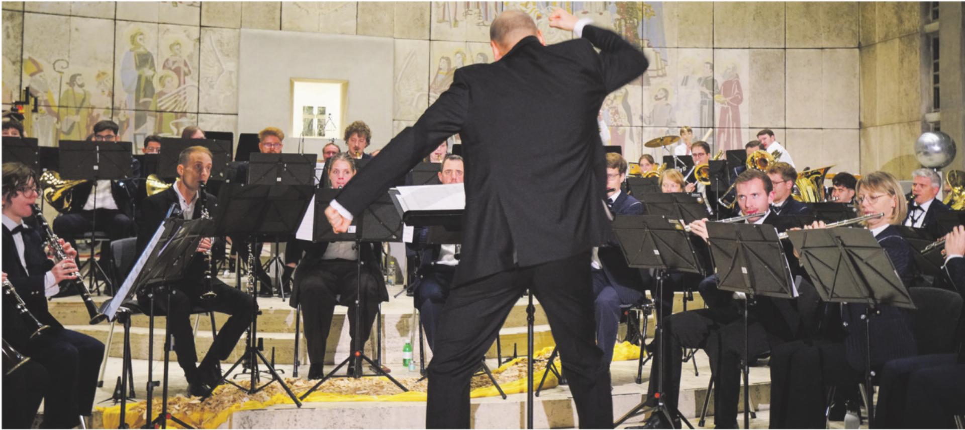 Viel Beifall für die Stadtmusik Rheinfelden - Das Bild wird blockiert. – Möglicherweise durch einen aktiven Adblocker.