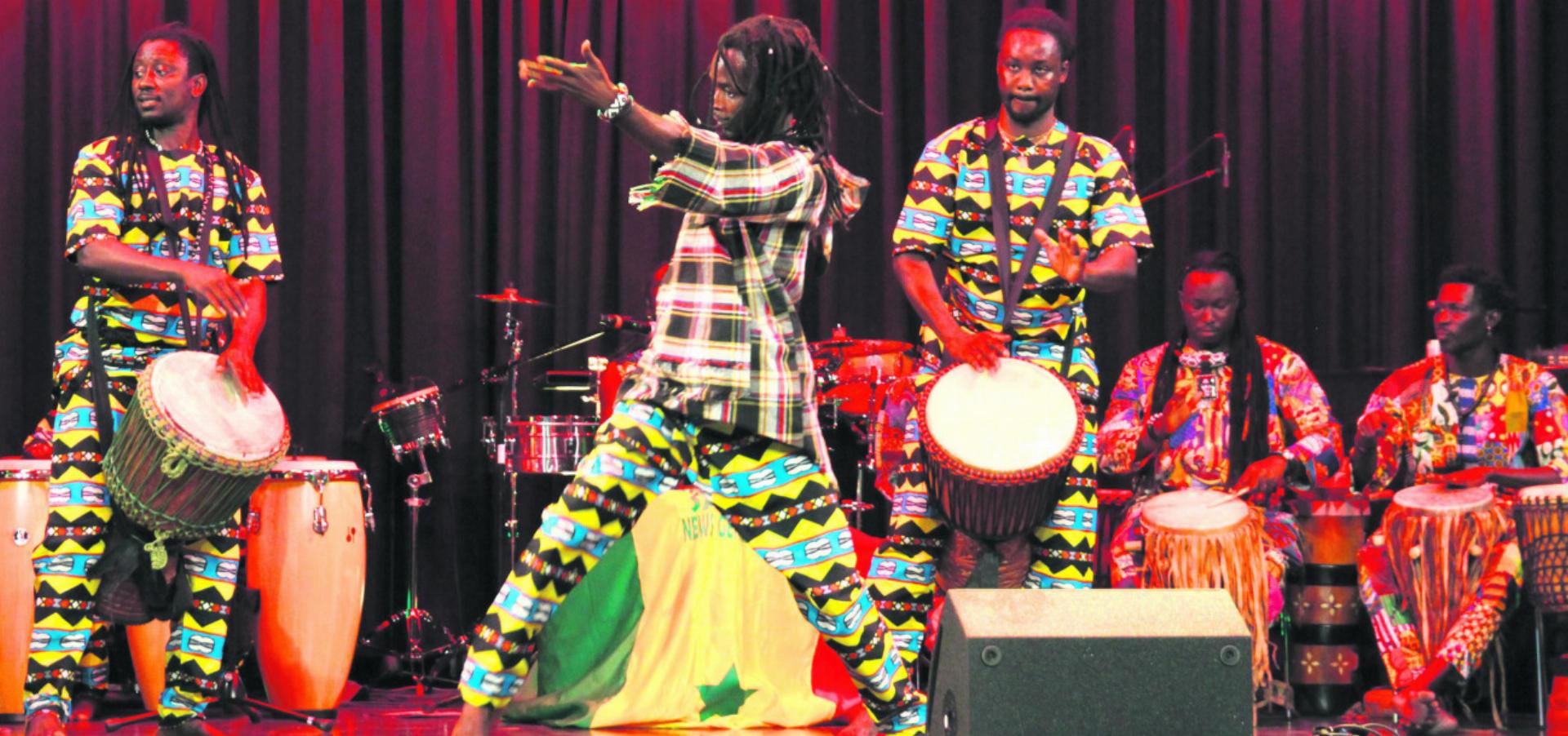 Die senegalesische Tanzgruppe «Saf Sap» in Aktion.