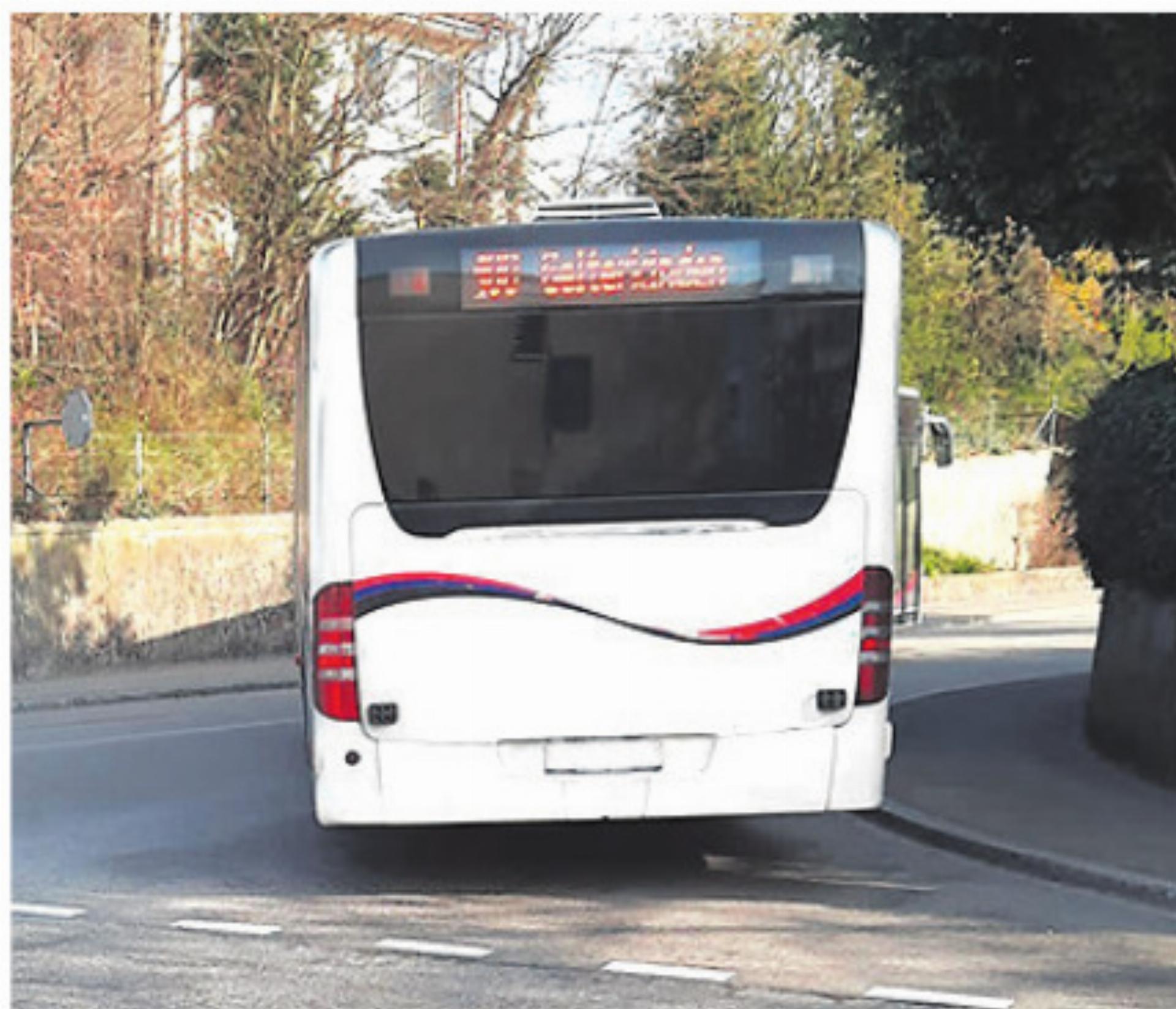 Busse unter Strom - Das Bild wird blockiert. – Möglicherweise durch einen aktiven Adblocker.