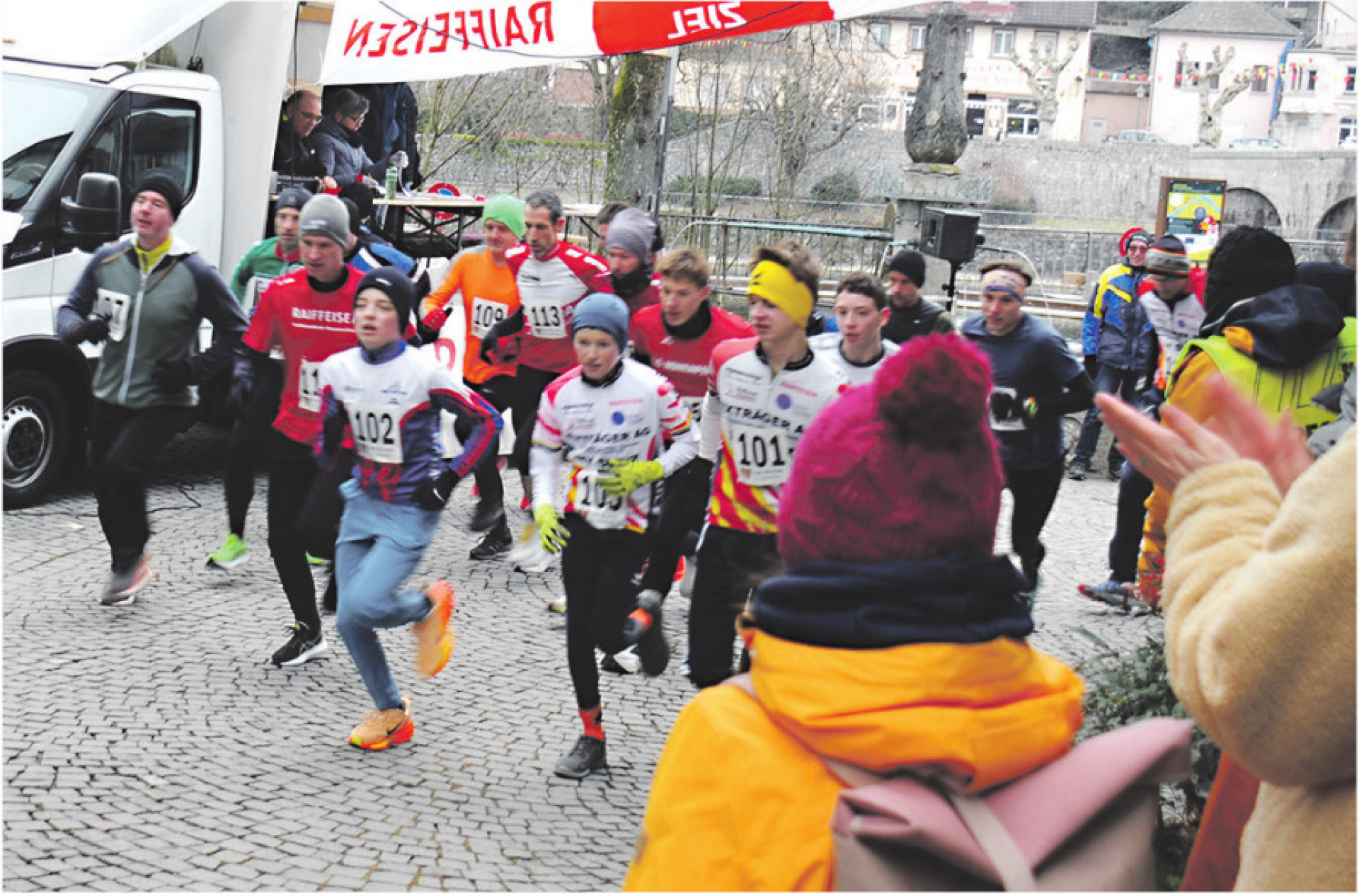 180 Laufbegeisterte am Start - Das Bild wird blockiert. – Möglicherweise durch einen aktiven Adblocker.