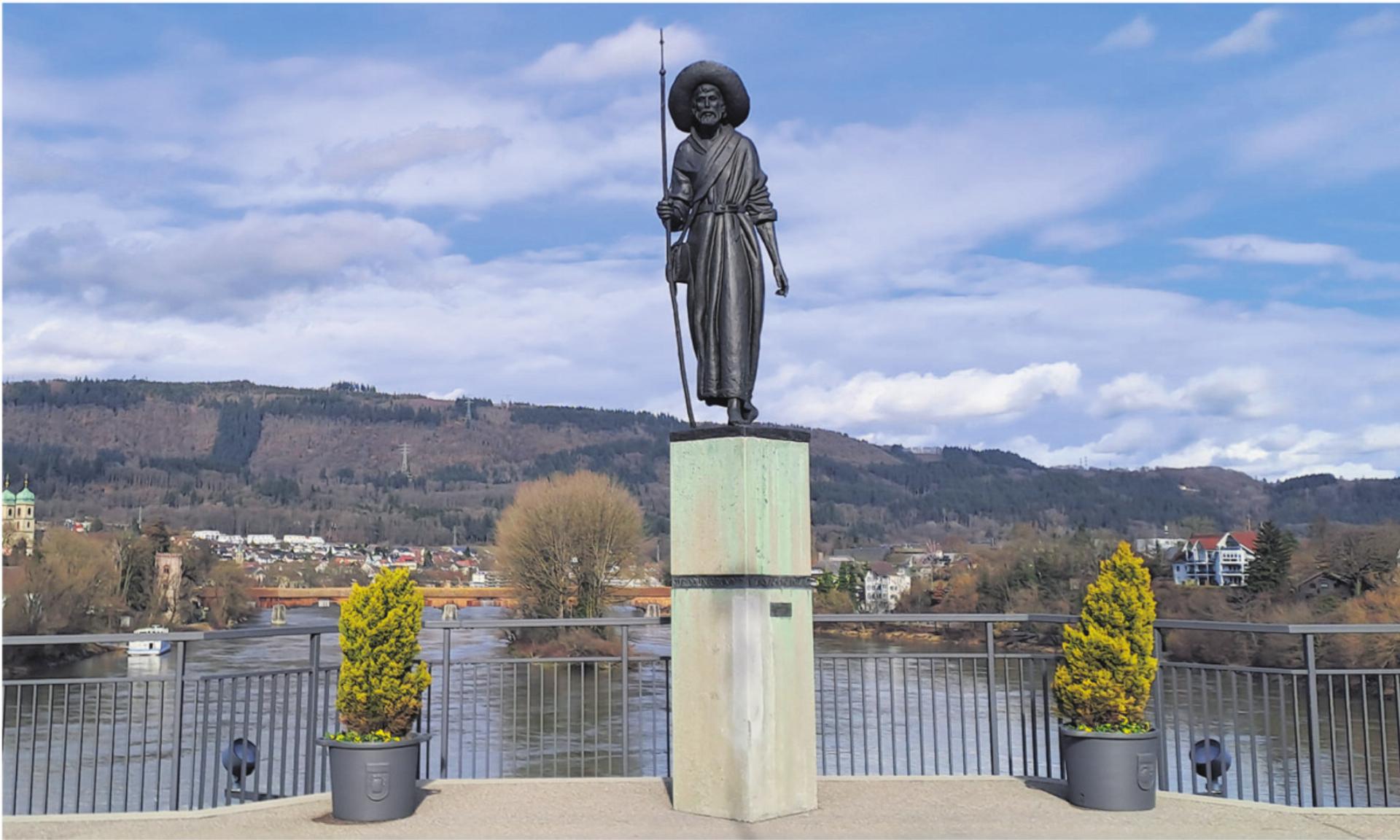 Über dem Fricktal wacht der heilige Fridolin - Das Bild wird blockiert. – Möglicherweise durch einen aktiven Adblocker.