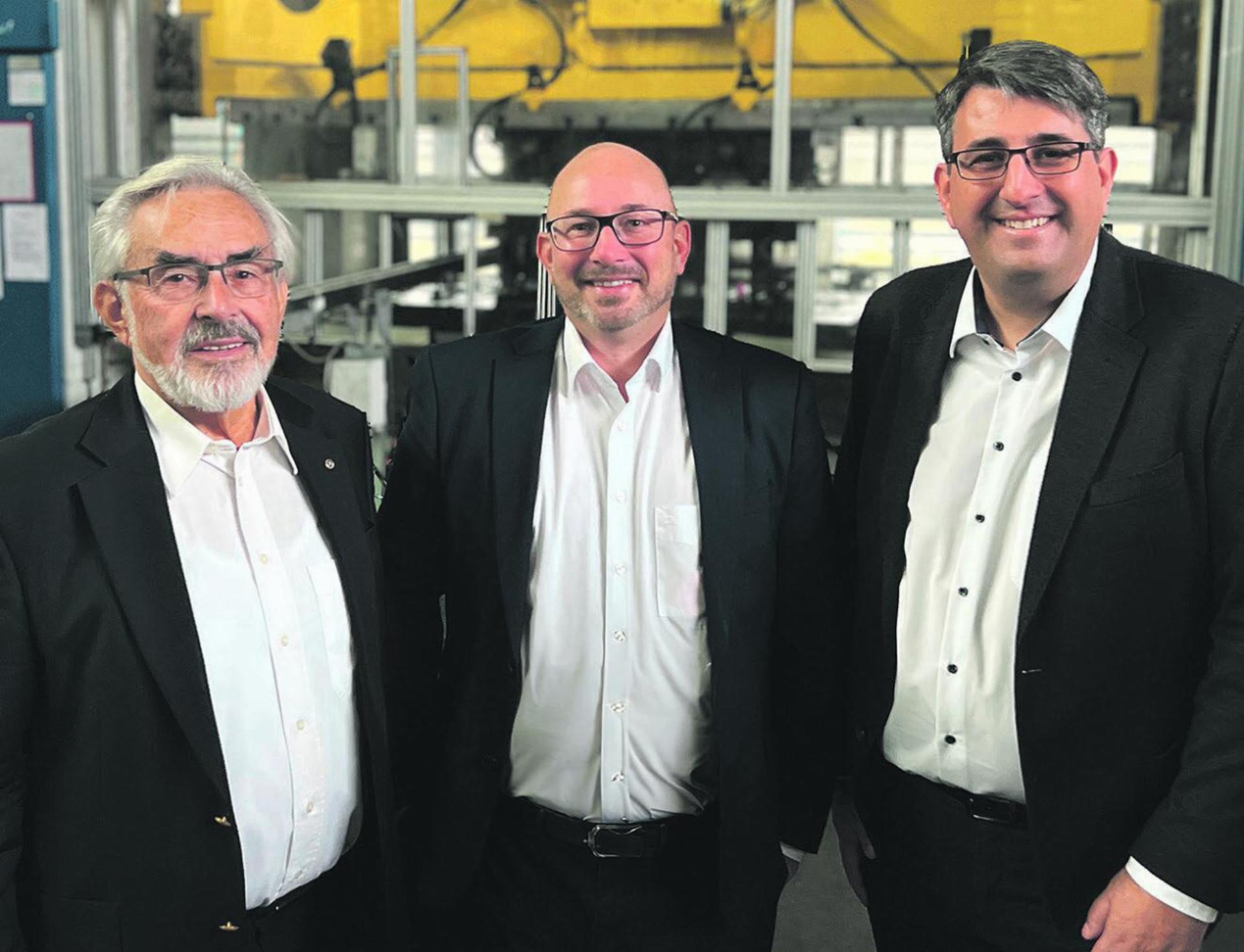 Wechsel bei der Jehle Gruppe: Ulrich Jehle (von links), Raphael Jehle und der neue CEO Robert Reimann. Foto: zVg