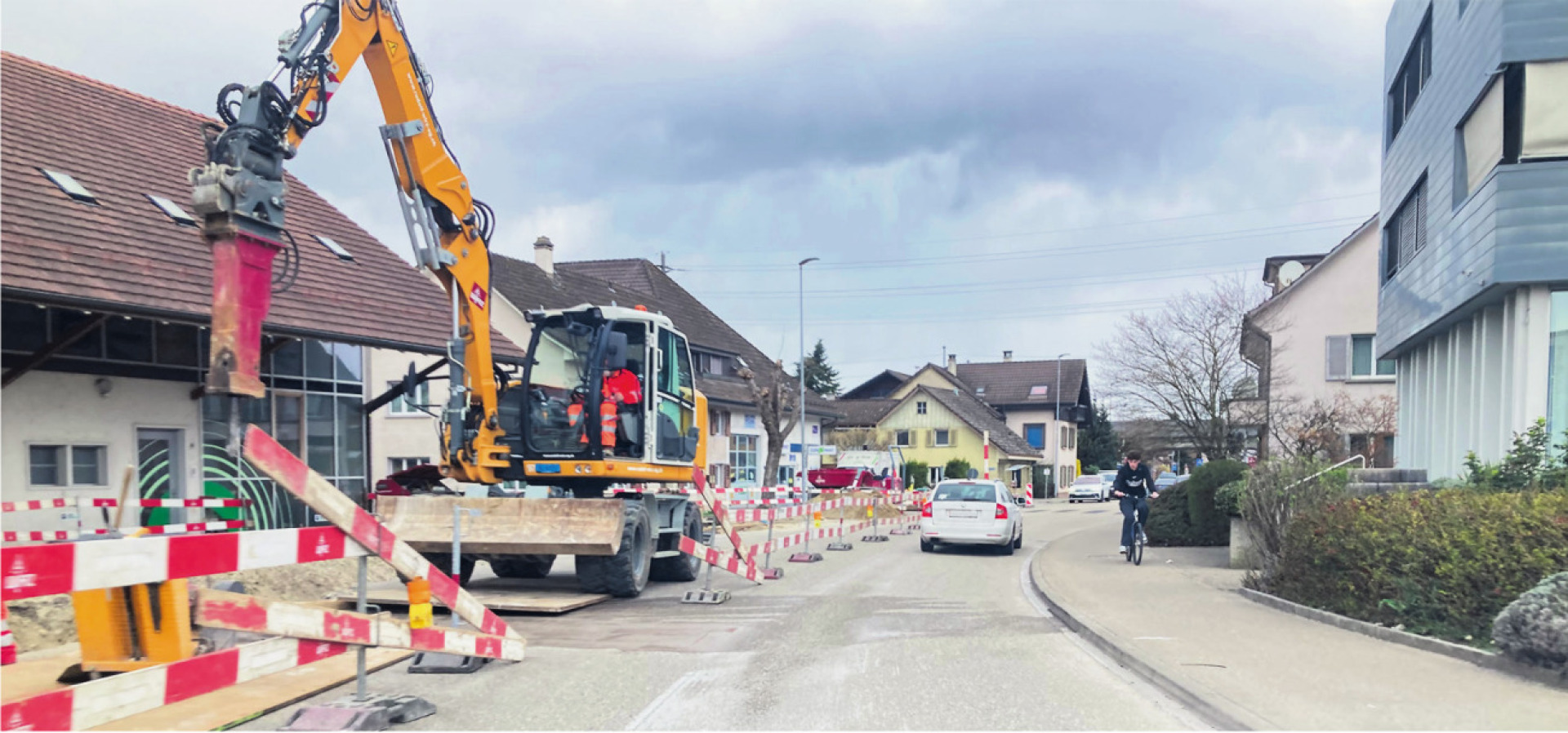 Am Nadelöhr - Das Bild wird blockiert. – Möglicherweise durch einen aktiven Adblocker.