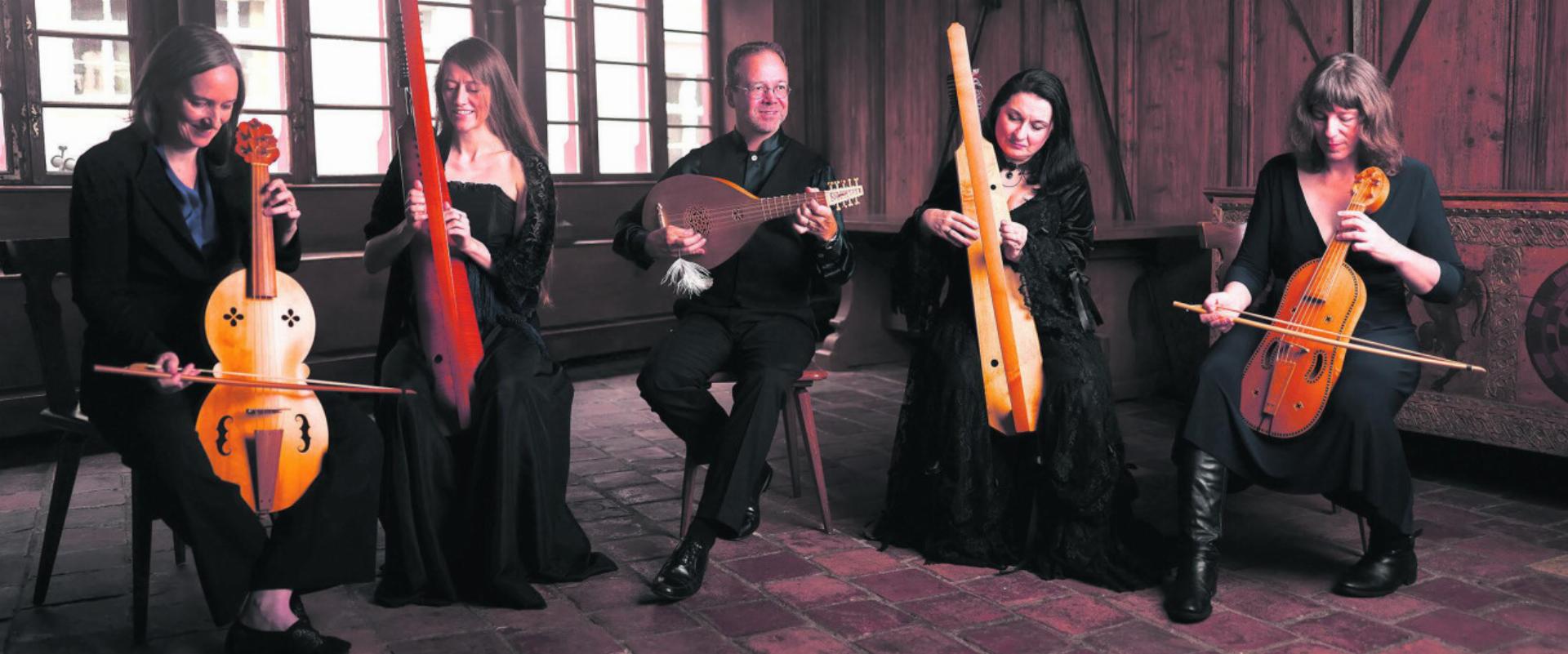 Das Ensemble Dragma spielt in der Katholischen Kirche in Herznach. Foto: zVg