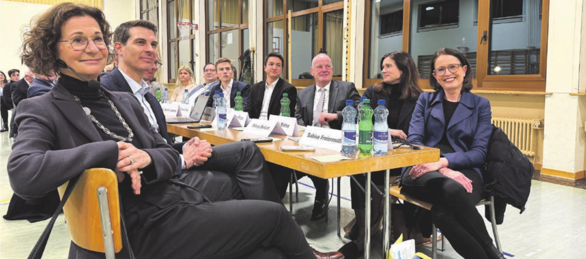 Spitze der FDP zu Besuch in Frick - Das Bild wird blockiert. – Möglicherweise durch einen aktiven Adblocker.