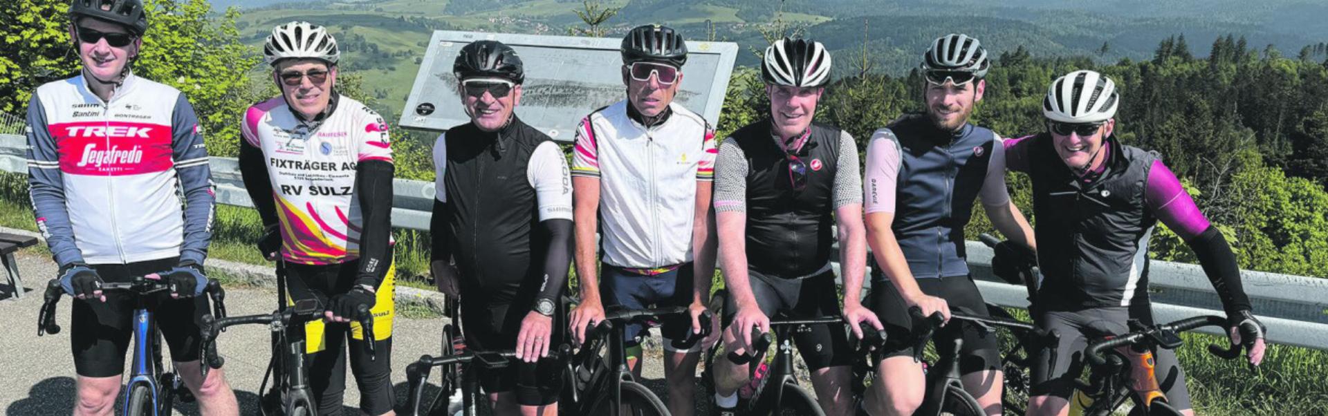 SULZER RENNVELOFAHRER UNTERWEG