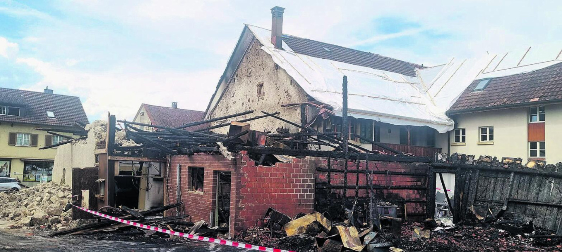 Nach dem Feuer in Gipf-Oberfrick - «Adler»-Wirtin: «Wir geben nicht auf!»