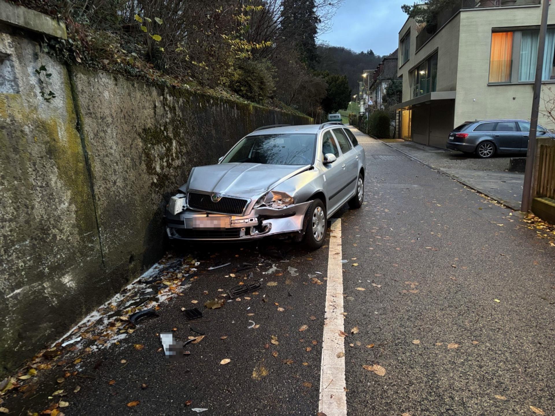 Auf Strolchenfahrt in Baden verunfallt