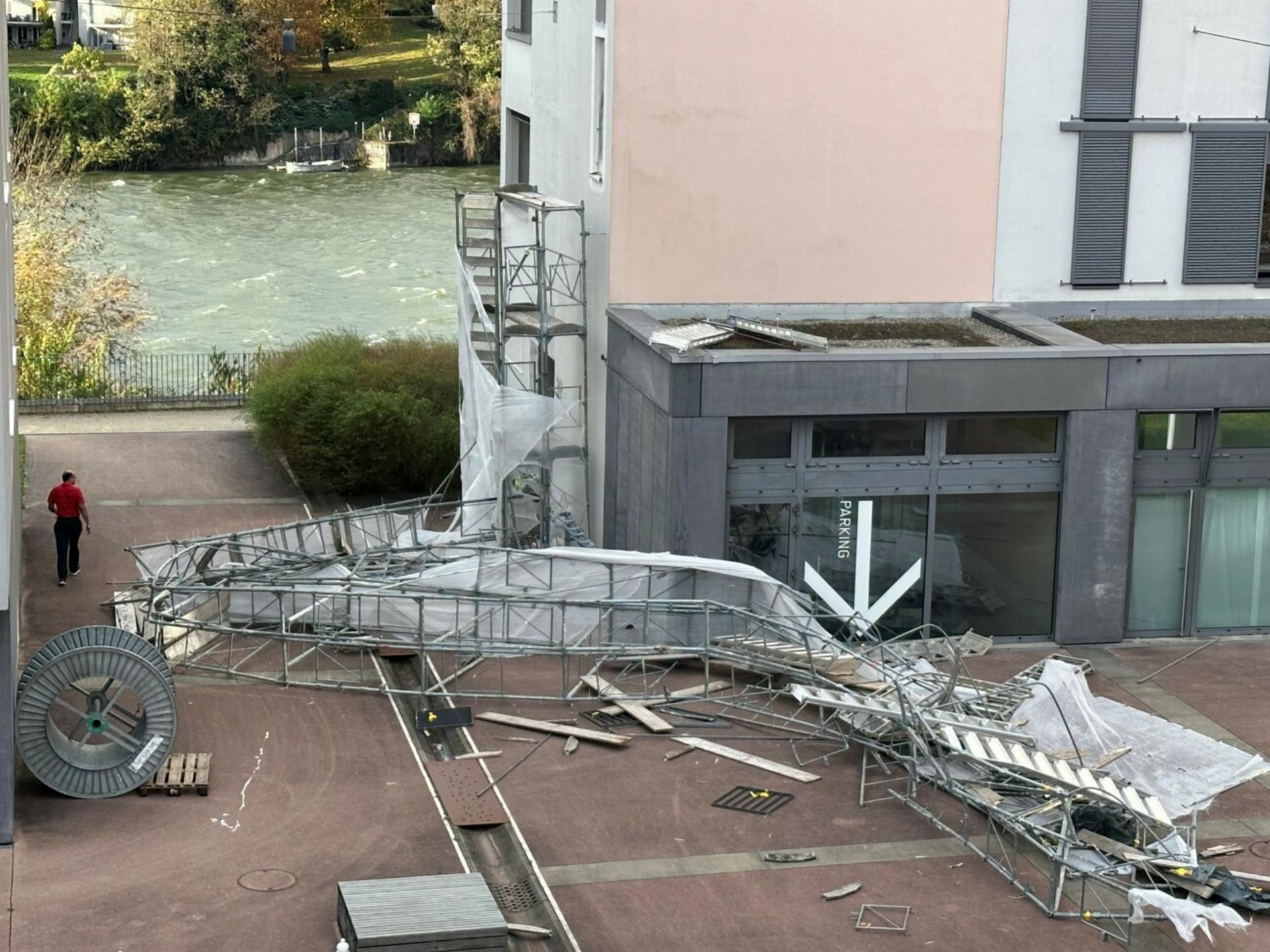 Aargau: Insgesamt fünfzig Meldungen wegen Sturms - Das Bild wird blockiert. – Möglicherweise durch einen aktiven Adblocker.