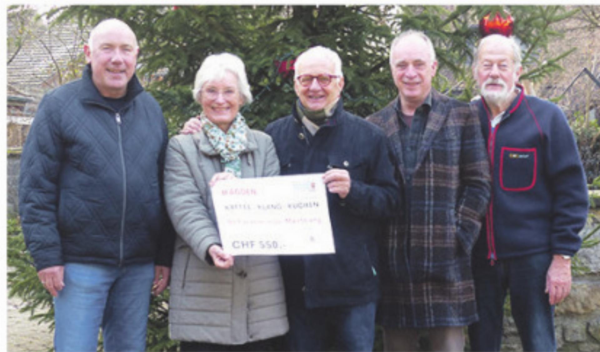 Männer singen eben und tun Gutes dabei - Das Bild wird blockiert. – Möglicherweise durch einen aktiven Adblocker.