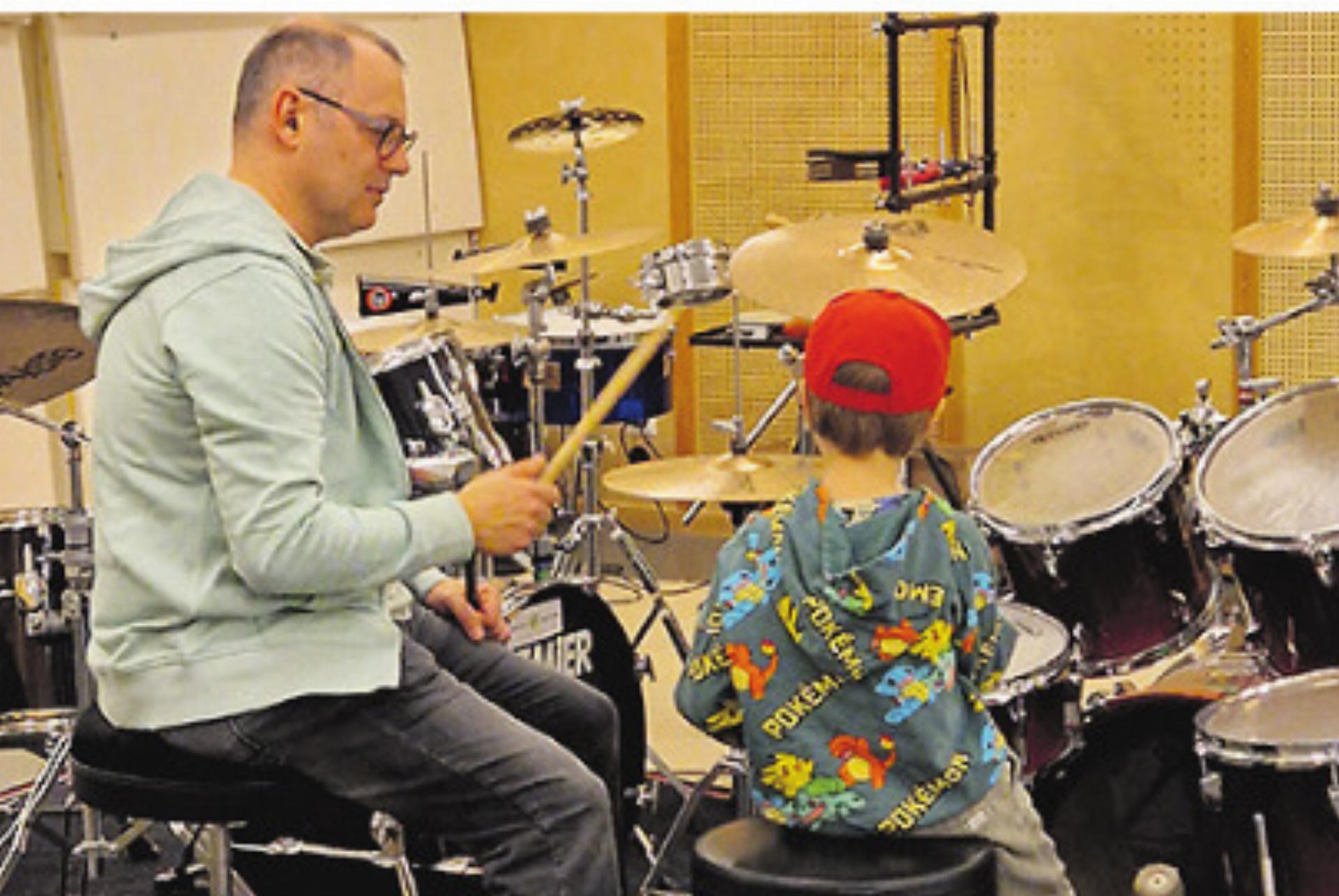 Instrumente kennenlernen und ausprobieren - Das Bild wird blockiert. – Möglicherweise durch einen aktiven Adblocker.