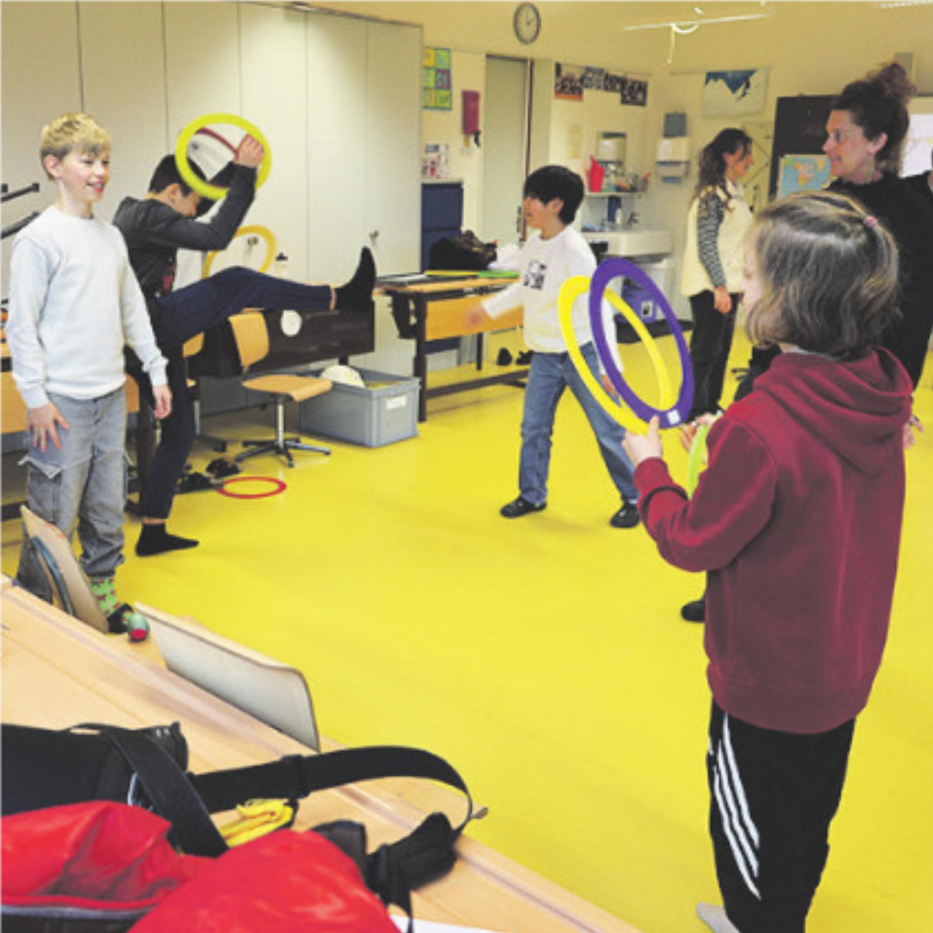 Schule Sisseln: Mut tut gut – raus in die Manege! - Das Bild wird blockiert. – Möglicherweise durch einen aktiven Adblocker.