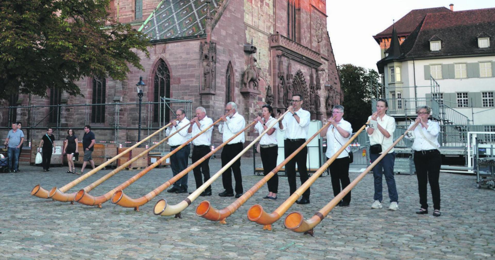 Sammeln mit Alphornklängen