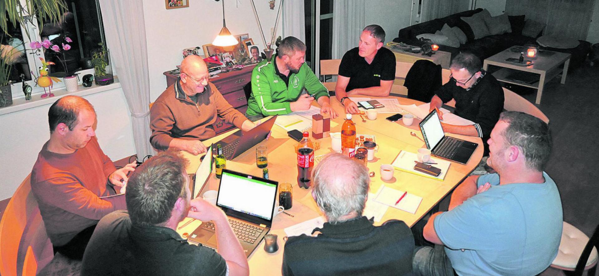 Das OK der drei Vereine berät sich an den Sitzungen. Foto: Ludwig Dünner