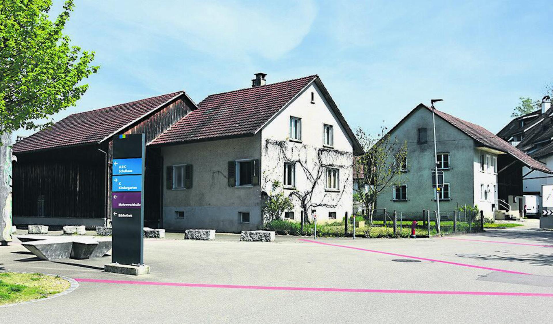 Die beiden Gebäude an der Schulstrasse 8 und 10. Foto: Susanne Hörth