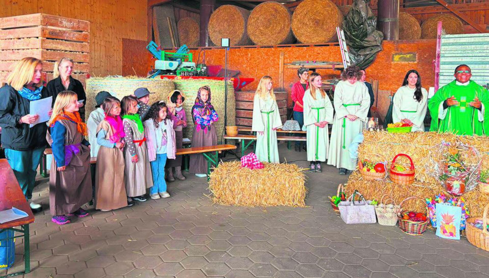 LAUFENBURG: ERNTEDANK-FEIER AUF DEM BAUERNHOF