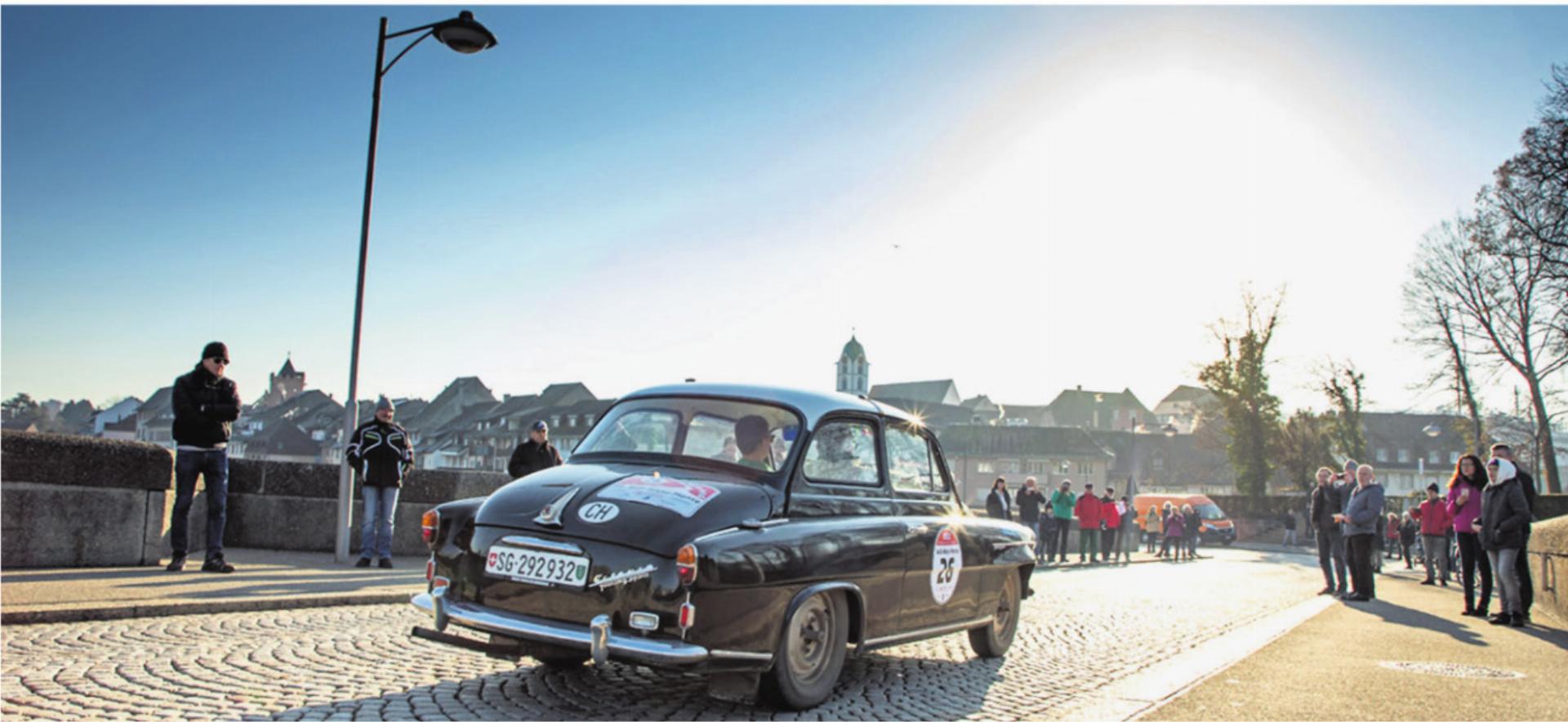 Oldtimer-Rallye führt durch Rheinfelden - Das Bild wird blockiert. – Möglicherweise durch einen aktiven Adblocker.