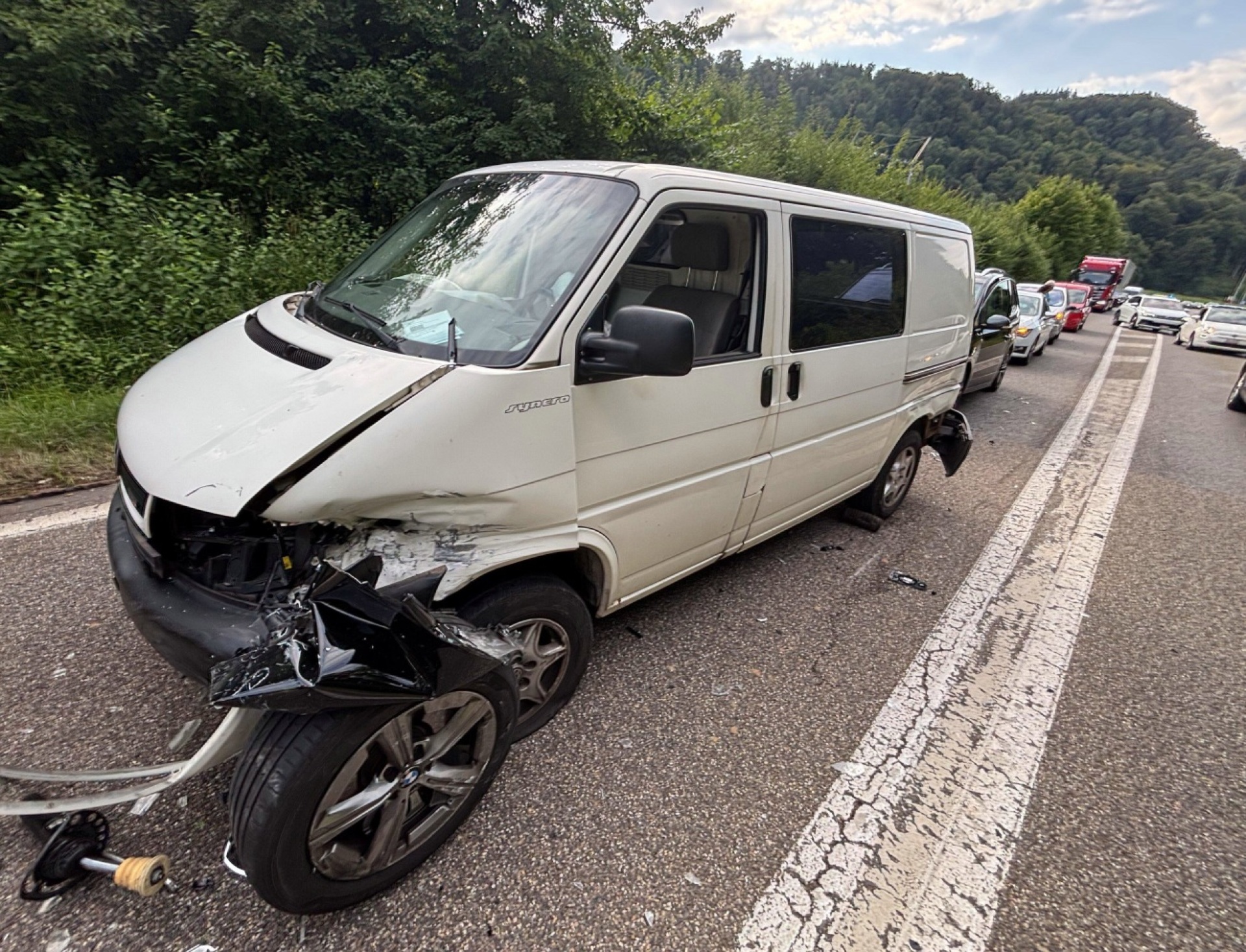 Übermüdete Fahrzeuglenker sorgten in Ueken wie auch auf der A3 bei Zeiningen für Unfälle