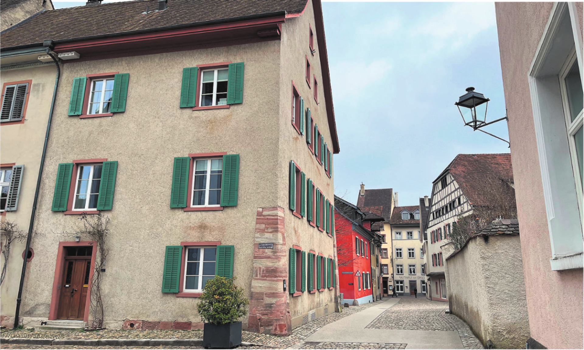 Das alte Pfarrhaus soll verkauft werden - Das Bild wird blockiert. – Möglicherweise durch einen aktiven Adblocker.