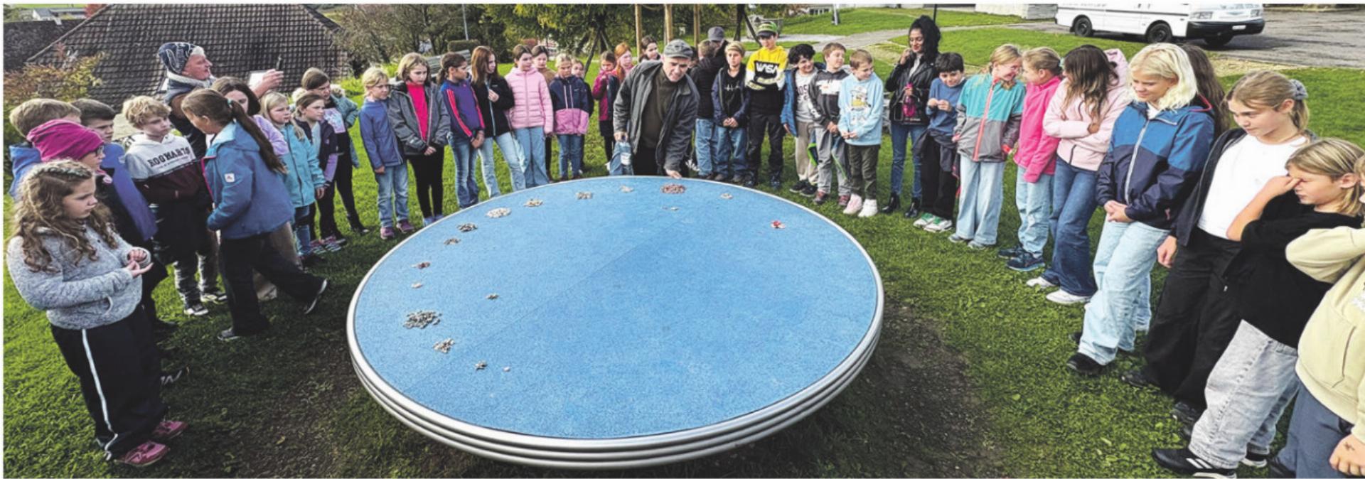 Ein Stein ist nicht einfach ein Stein - Das Bild wird blockiert. – Möglicherweise durch einen aktiven Adblocker.