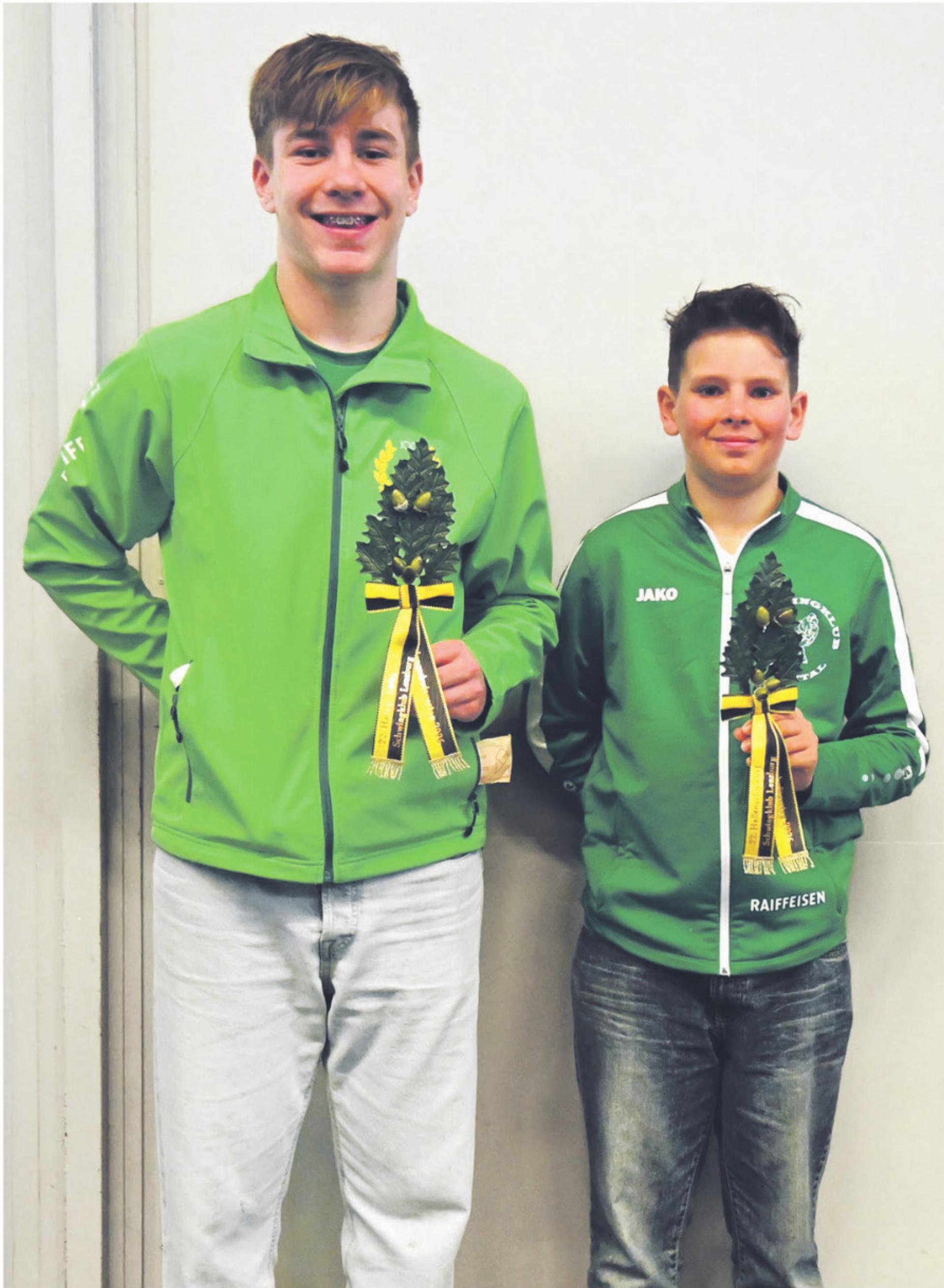 Elias Benz erstmals im Schlussgang - Das Bild wird blockiert. – Möglicherweise durch einen aktiven Adblocker.