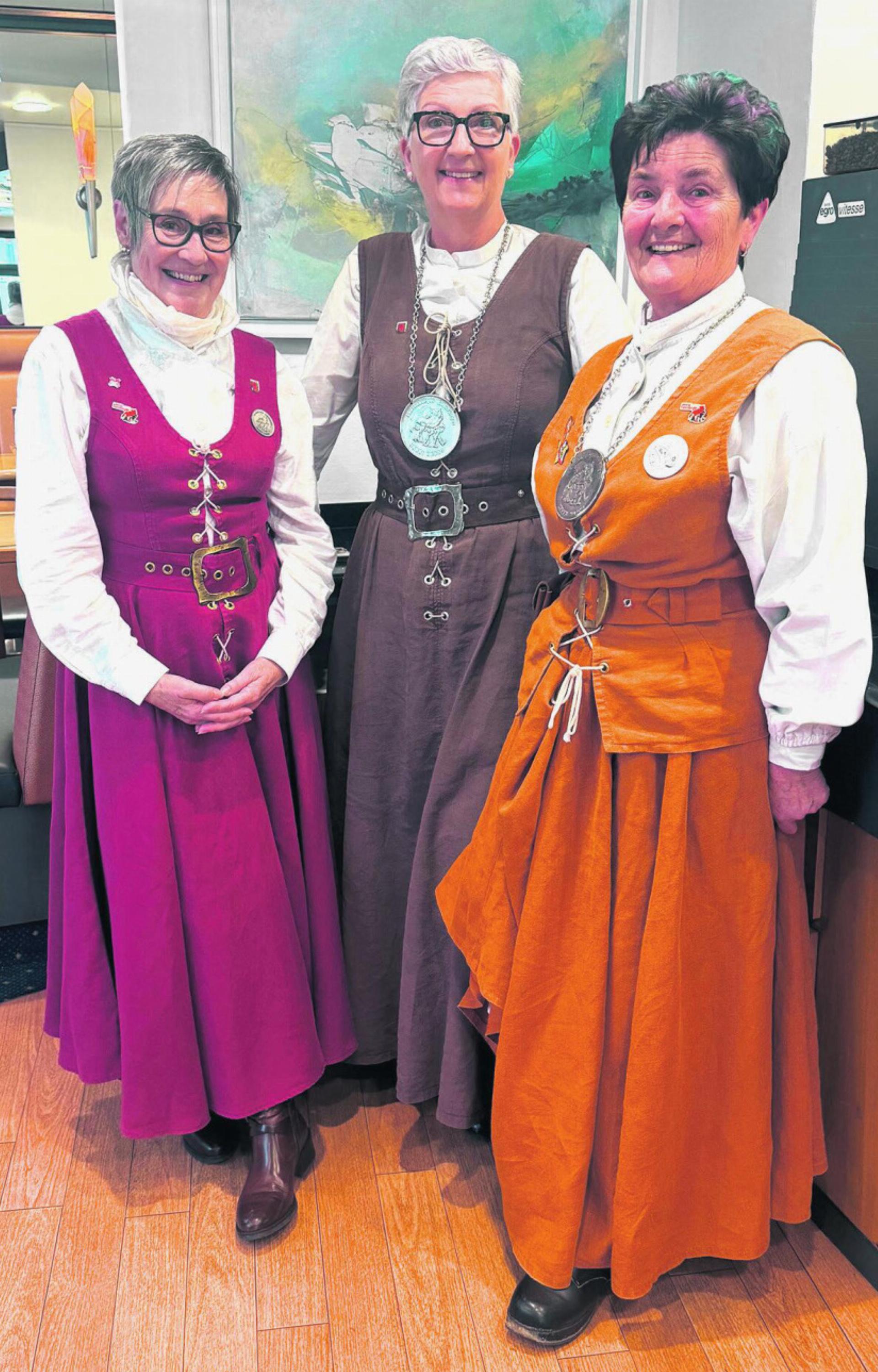 «In einer Schnitzelbank erwähnt zu werden, ist eine Ehre» - Das Bild wird blockiert. – Möglicherweise durch einen aktiven Adblocker.