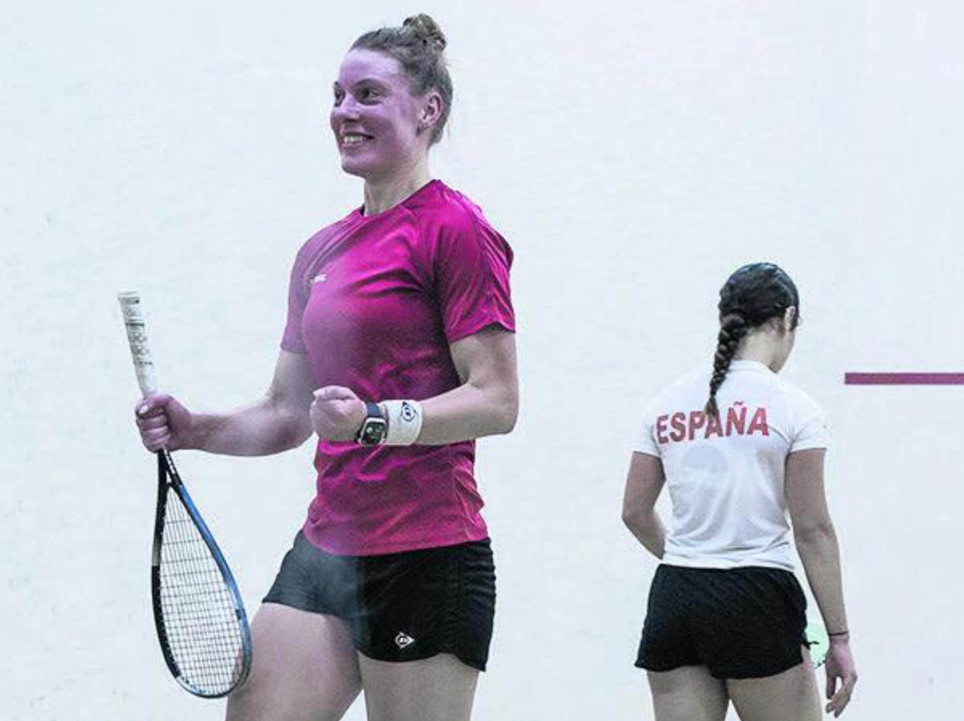 Glücklich und zufrieden: Nadia Pfister nach dem Sieg über die Spanierin Ona Blasco. Foto: Stefan Kleiser
