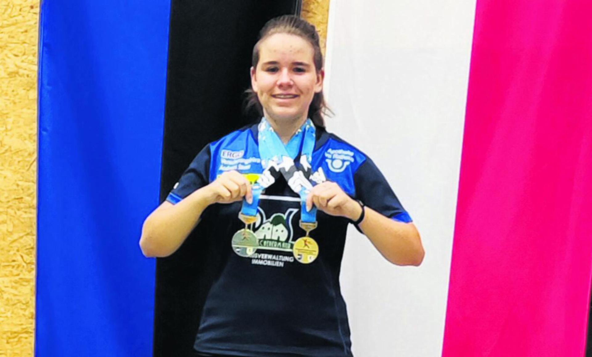 Vanessa Völkel holte bei den Aargauer Meisterschaften im Tischtennis zwei Medaillen: Gold im Einzel und Bronze im Mixed-Doppel. Foto: zVg