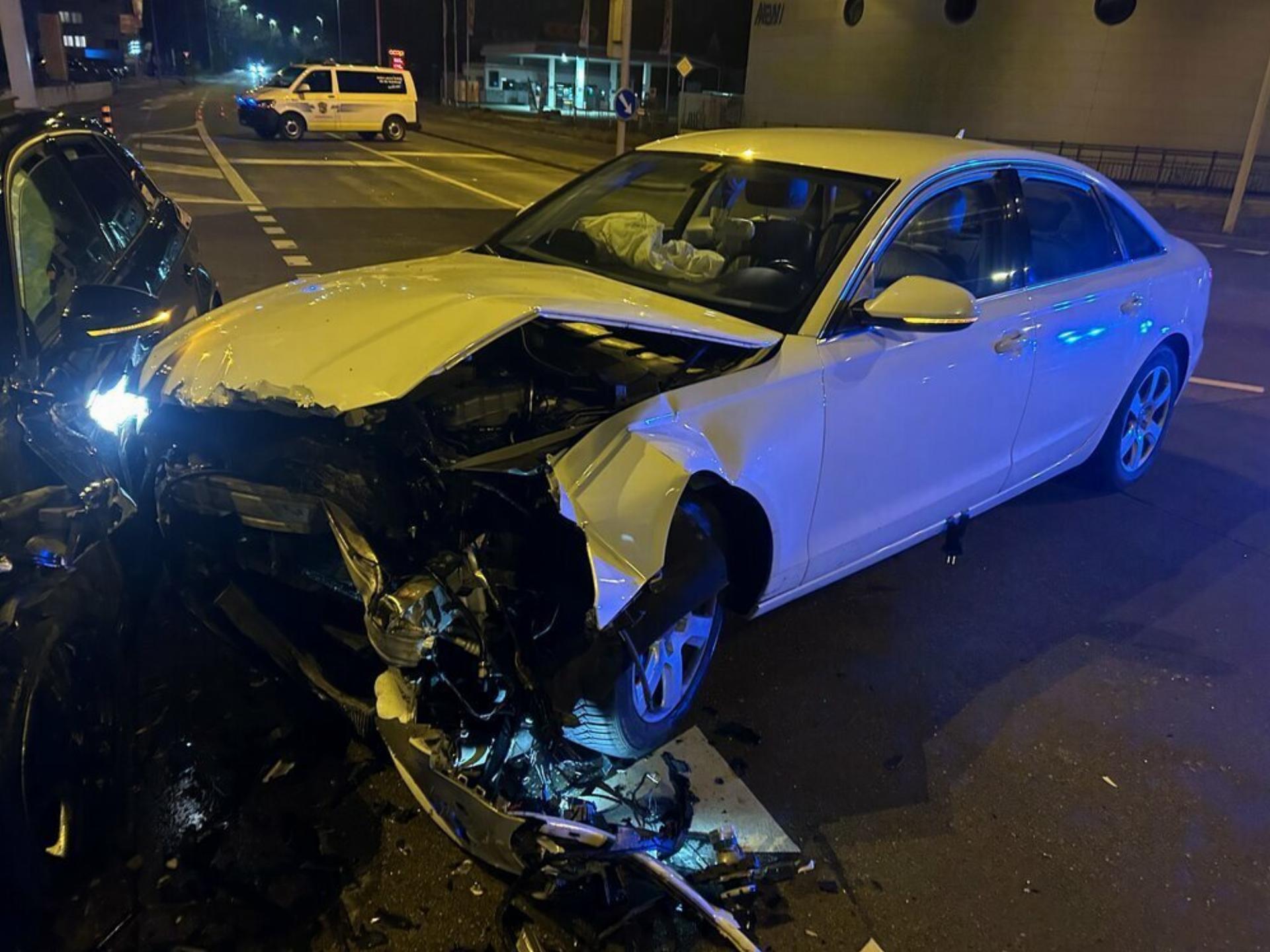 Kollision auf der Rheinfelder Kohlplatzkreuzung fordert zwei Verletzte - Das Bild wird blockiert. – Möglicherweise durch einen aktiven Adblocker.