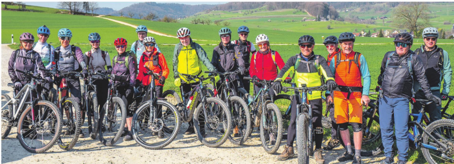 VELOCLUB ZEININGEN: UNTERWEGS IM OBEREN FRICKTAL - Das Bild wird blockiert. – Möglicherweise durch einen aktiven Adblocker.