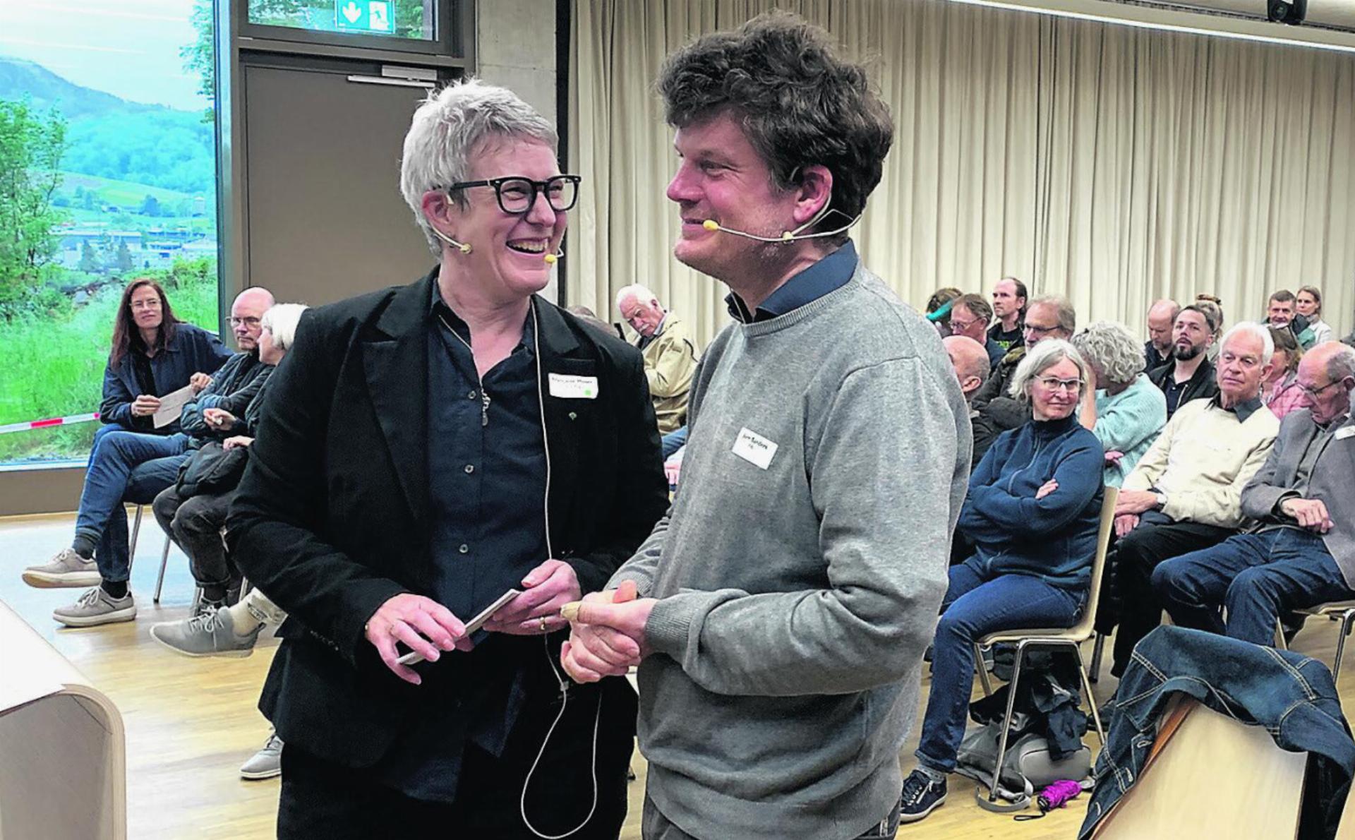 Françoise Moser und Jürn Sanders konnten rund 100 Gäste zum zweiten Fricktaler Werkgespräch begrüssen. Foto: Simone Rufli