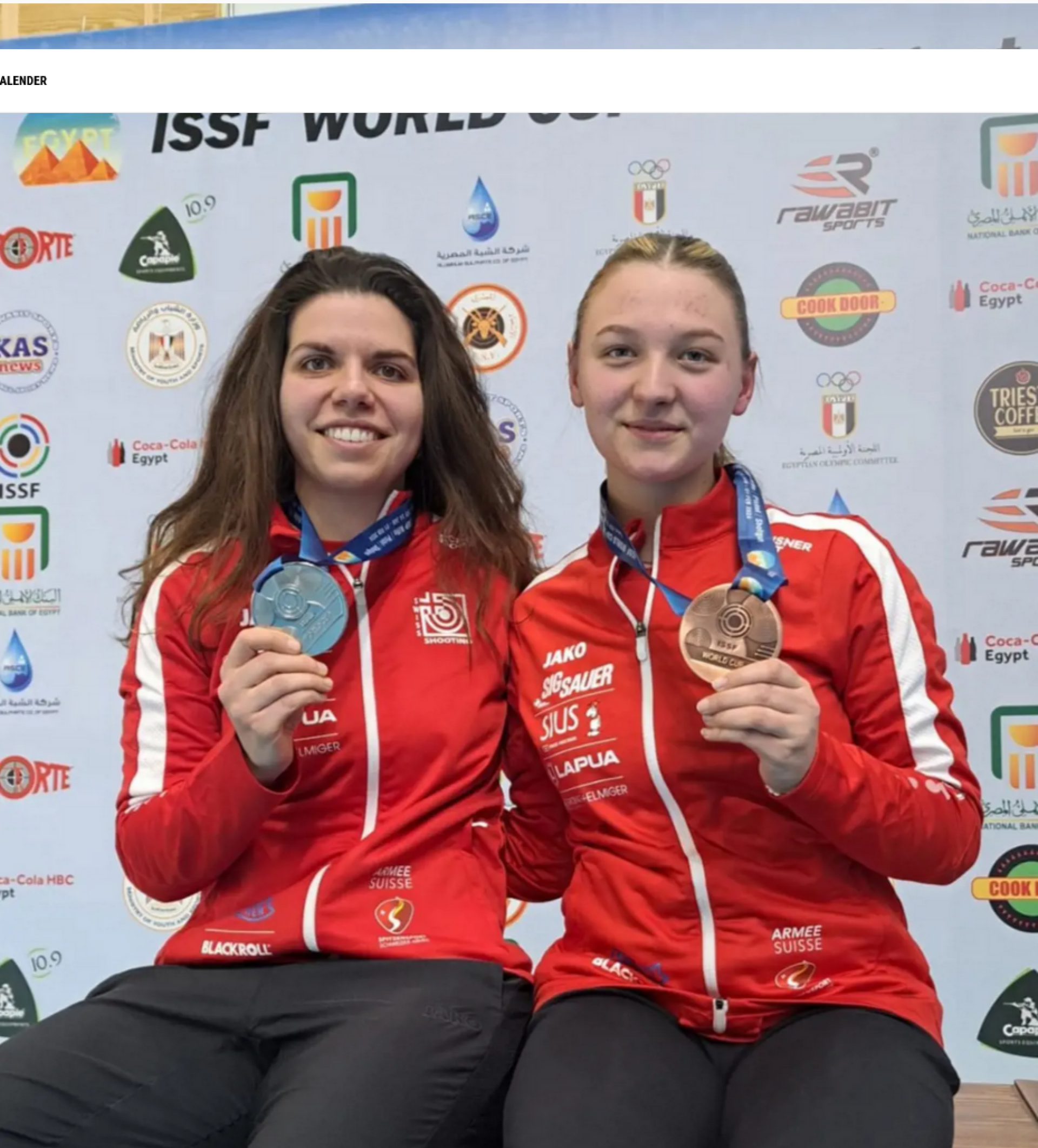 Chiara Leone (links) gewinnt in Kairo ihre erste Weltcup-Medaille.