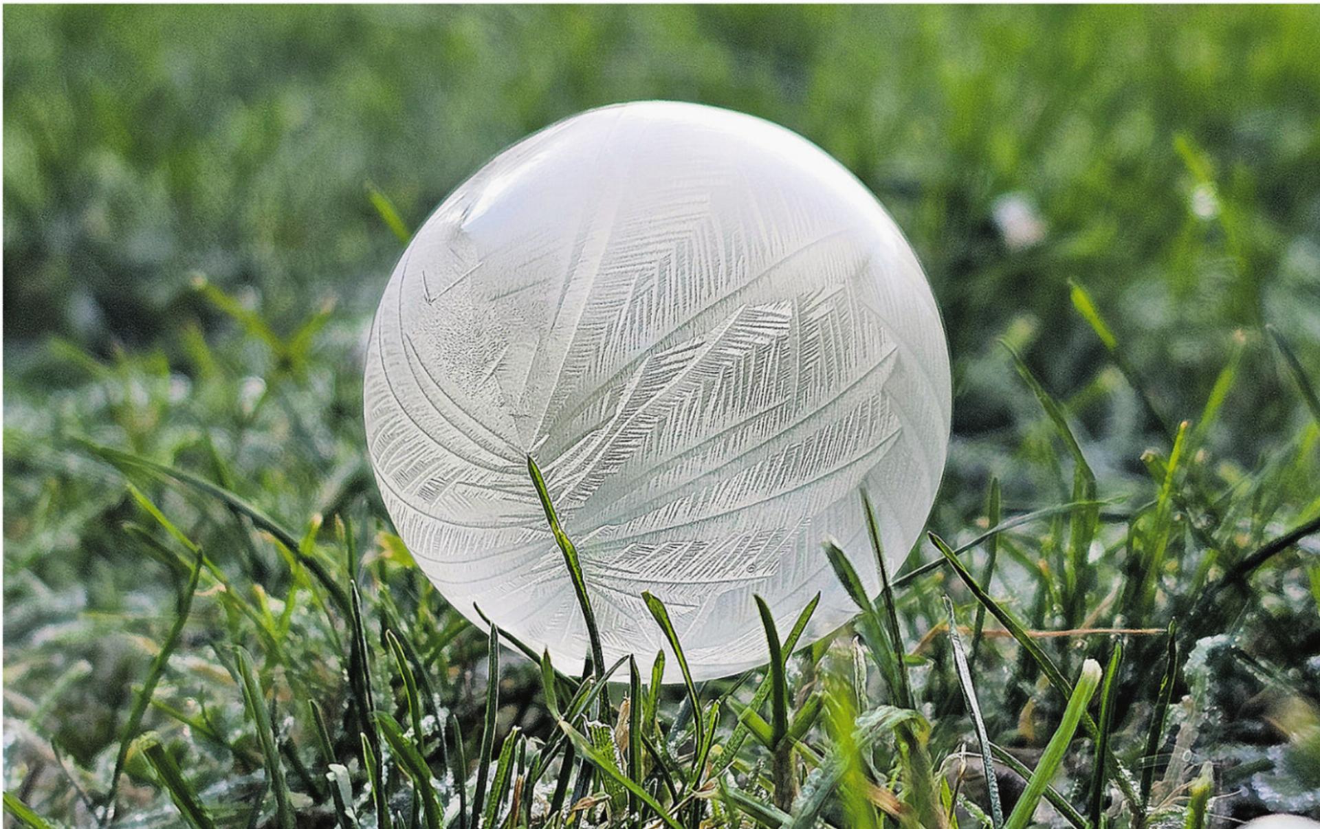 Die eisige Kälte am Neujahrsmorgen lies Seifenblasen gefrieren. - Das Bild wird blockiert. – Möglicherweise durch einen aktiven Adblocker.