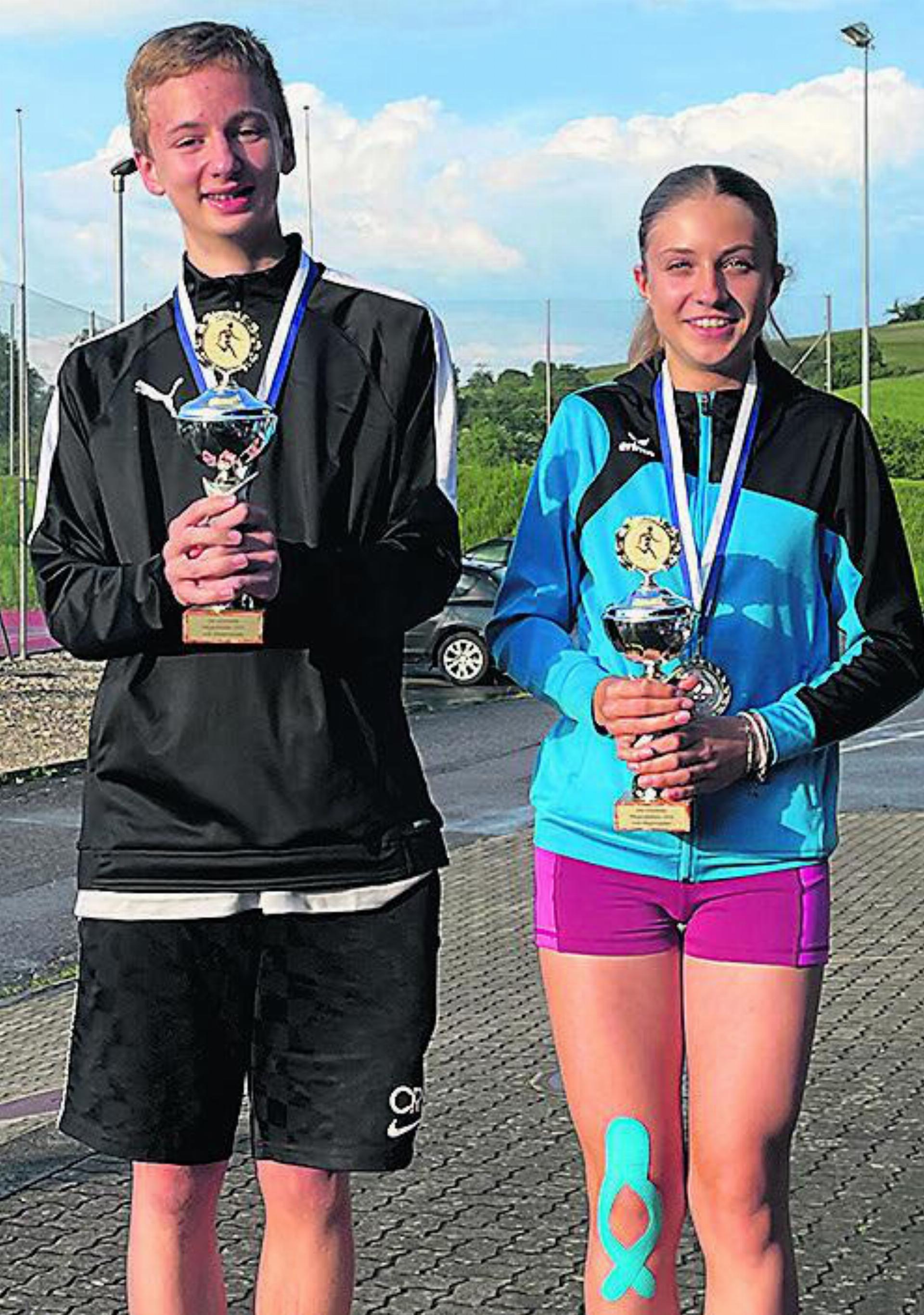 Die beiden schnellsten in Wegenstetten: Silas Bohny und Nayla Urich. Foto: zVg