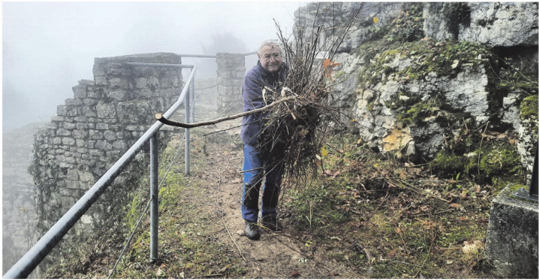 Heinz Naef gehört seit 1990 zum Putzete-Team. Heinz Naef gehört seit 1990 zum Putzete-Team.
