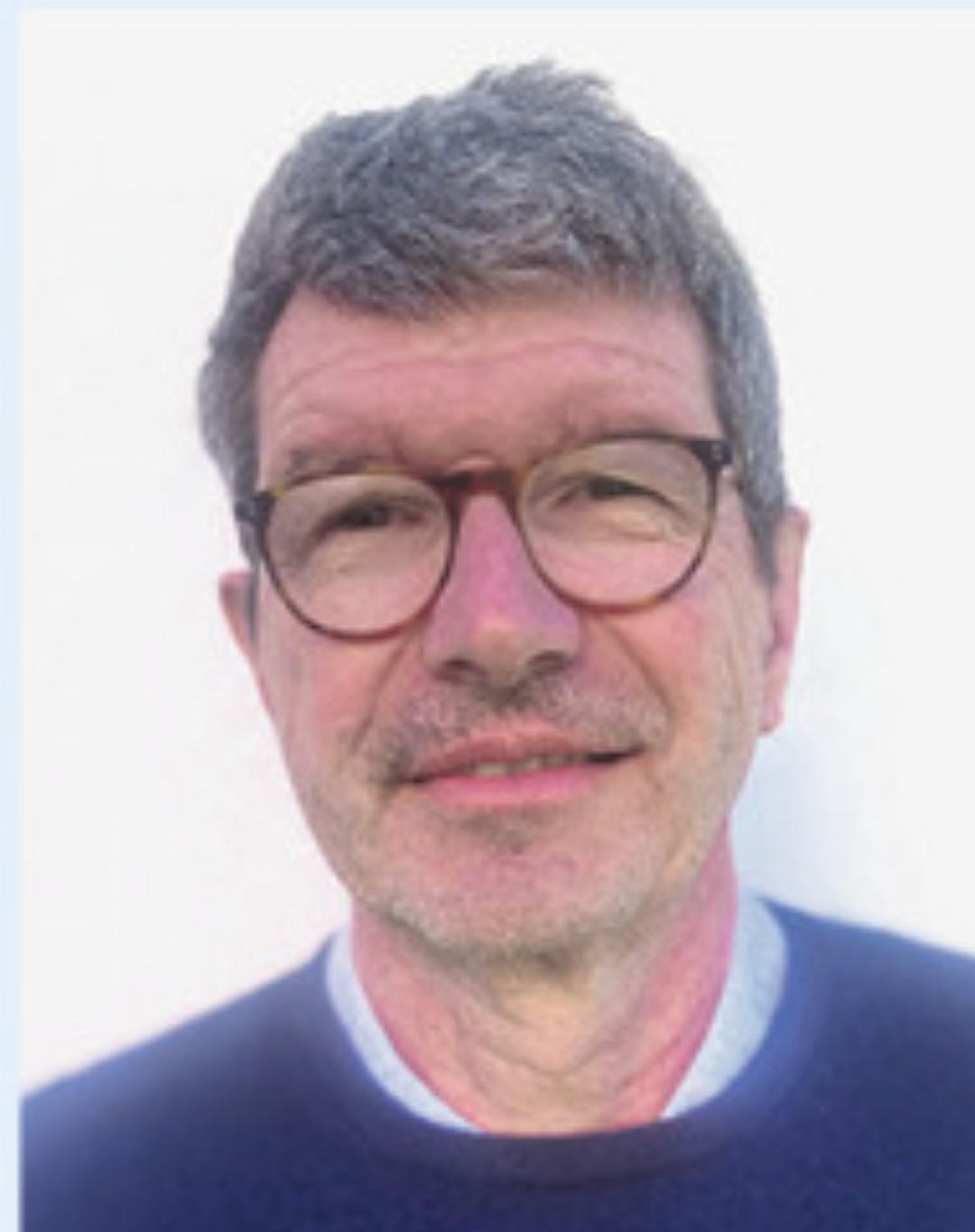 * Peter Schmid lebt in Rheinfelden, wo er über 30 Jahre als Bezirkslehrer unterrichtet hat. * Peter Schmid lebt in Rheinfelden, wo er über 30 Jahre als Bezirkslehrer unterrichtet hat.