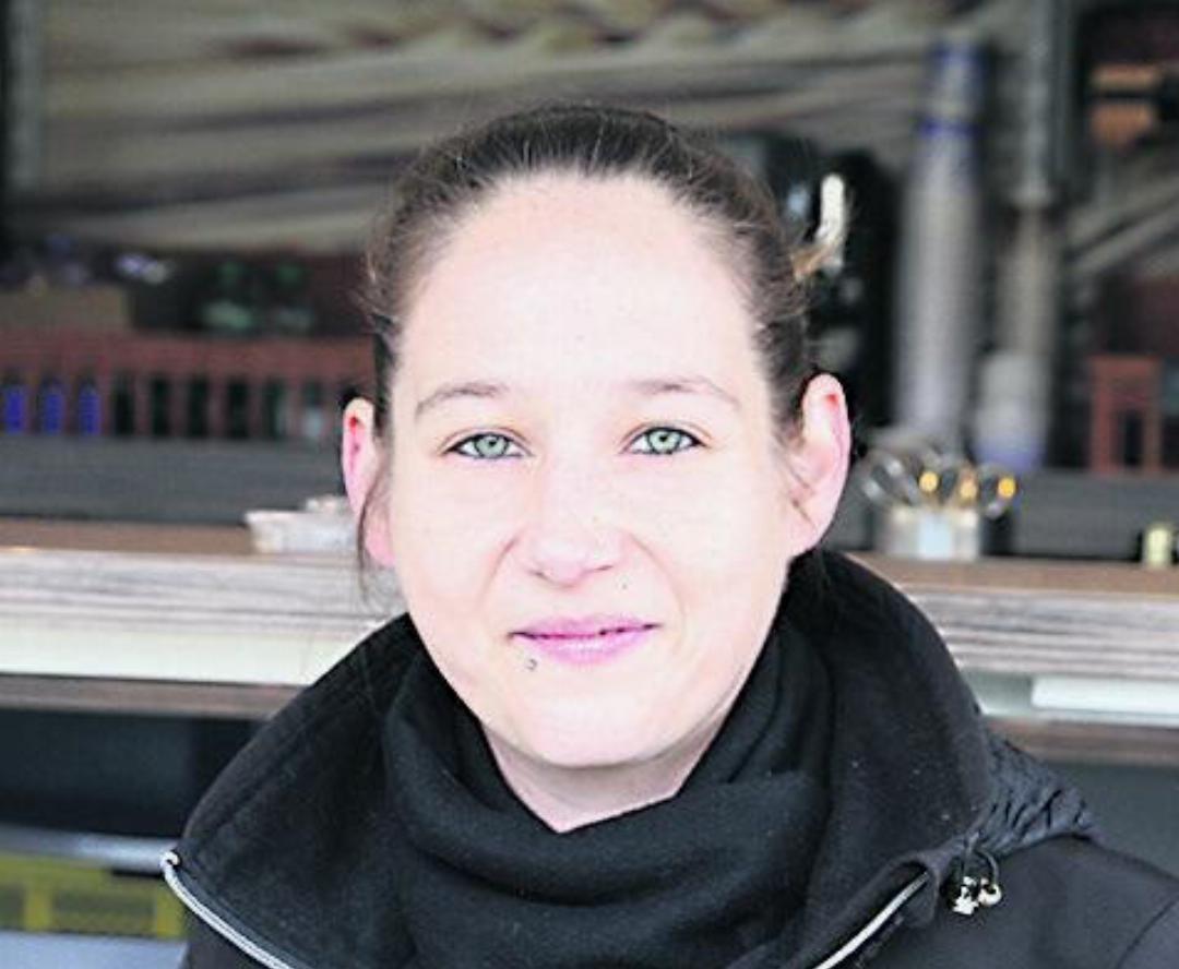 Sarah Venhoda, 34, Verkäuferin, Frick
