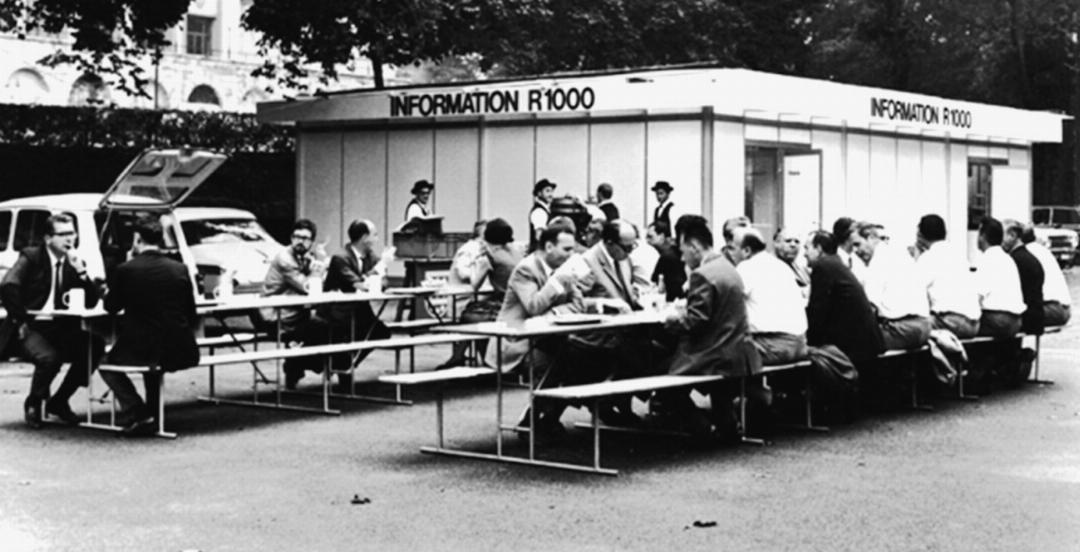 Mit einem Informationspavillon auf dem Schützen-Parkplatz ist 1969 für das Projekt R1000 geworben worden. Foto: zVg Mit einem Informationspavillon auf dem Schützen-Parkplatz ist 1969 für das Projekt R1000 geworben worden. Foto: zVg