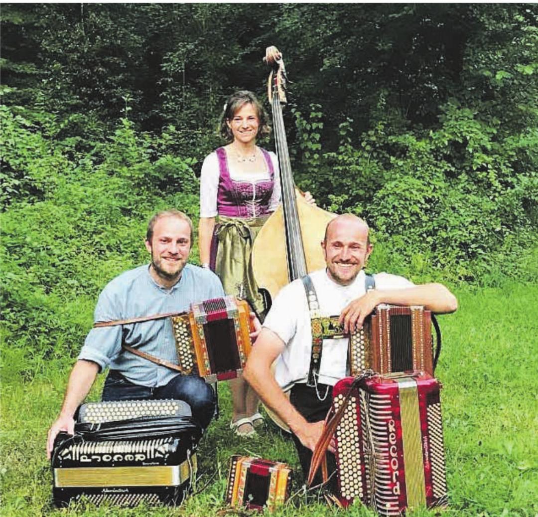 Ende Mai wird das «Trio Tanzboden mit Girls» im «Stadelbach» auftreten. Foto: zVg Ende Mai wird das «Trio Tanzboden mit Girls» im «Stadelbach» auftreten. Foto: zVg